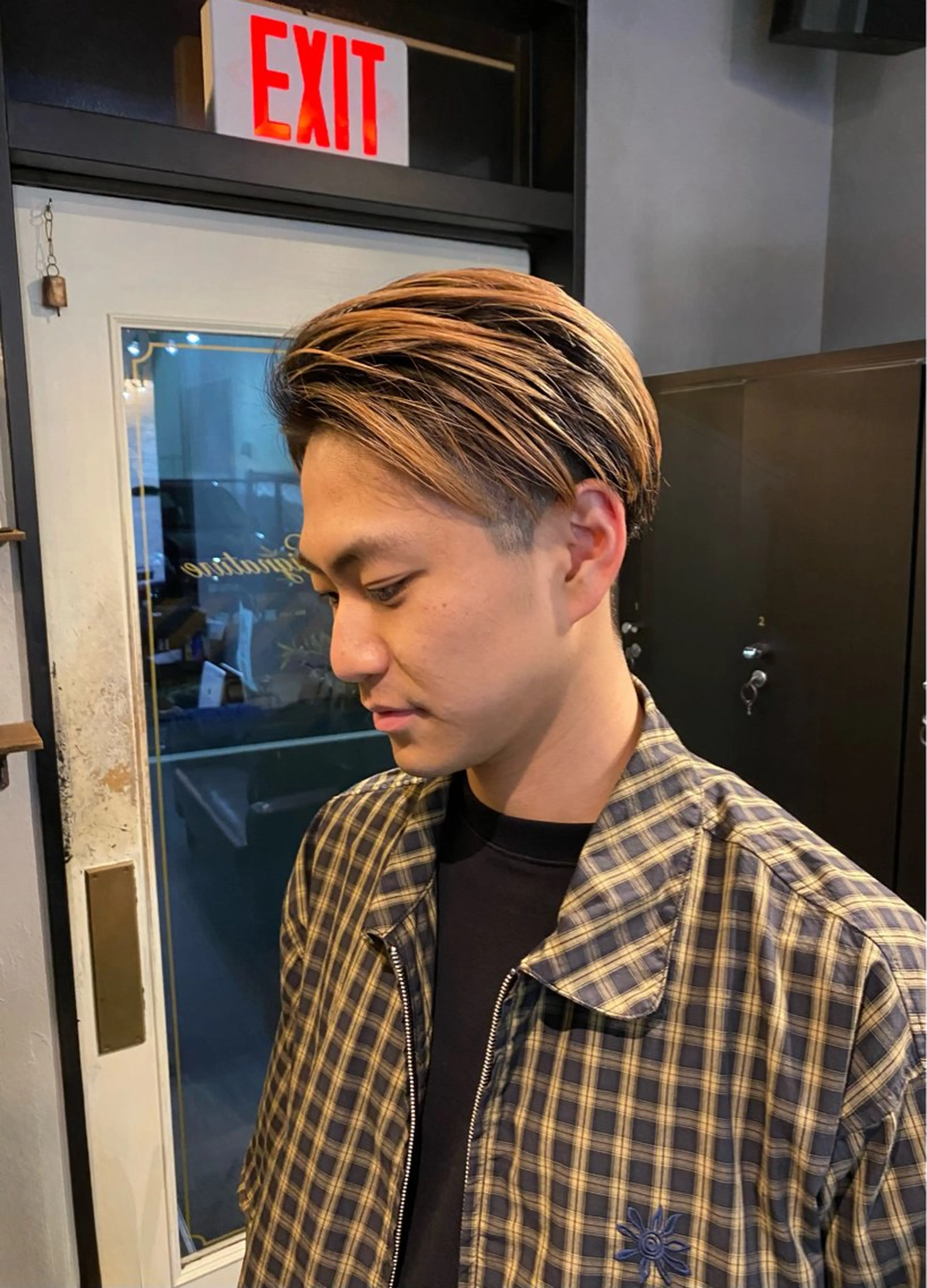 ショート カラー パーマ ヘアアレンジ メンズ キッズ HairSignature所属・ブリーチ指名神戸 No.1美容師RENのヘアスタイル