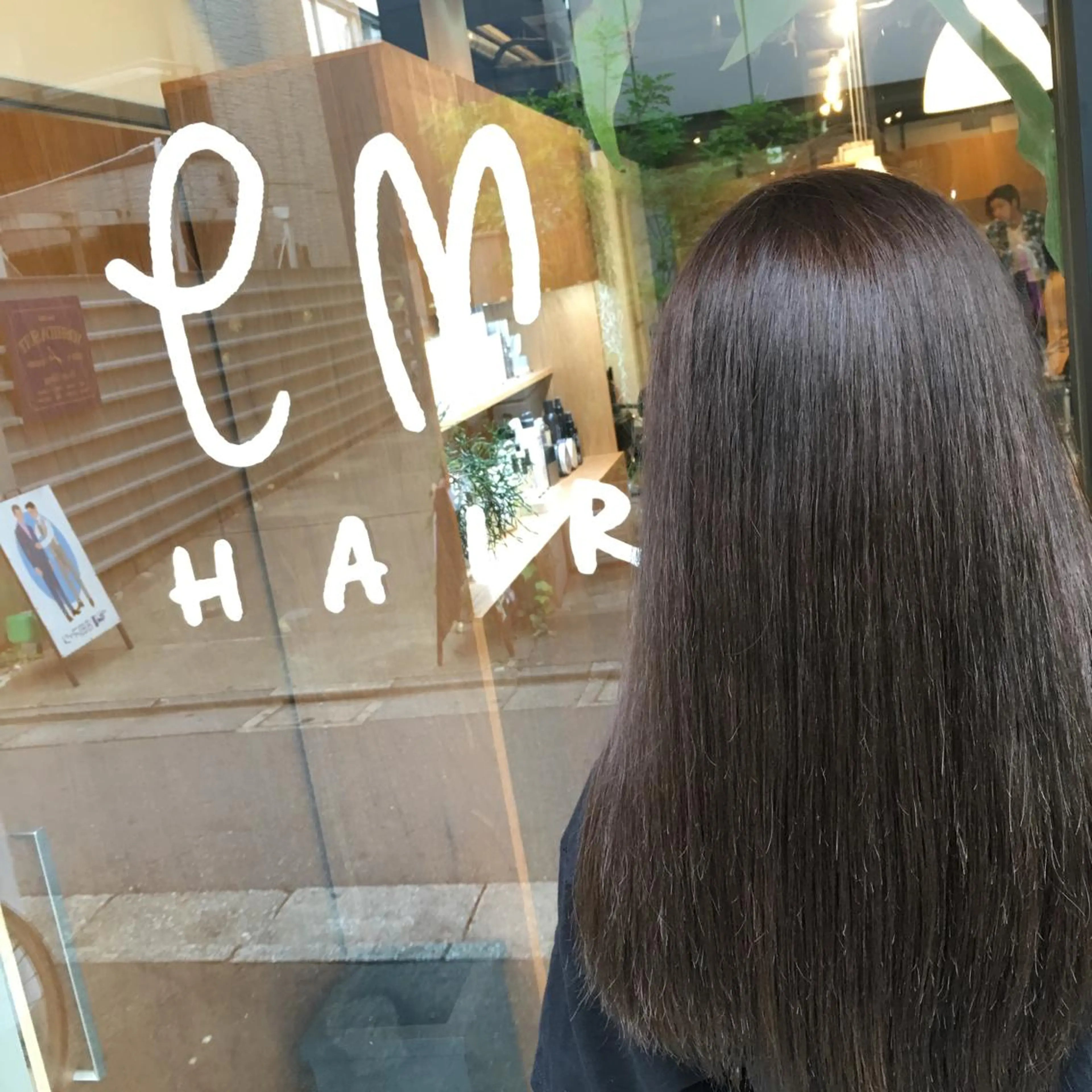 ロング カラー メンズ眉毛ITSUK Iメンズ専門　新宿の眉毛・アイブロウイメージ