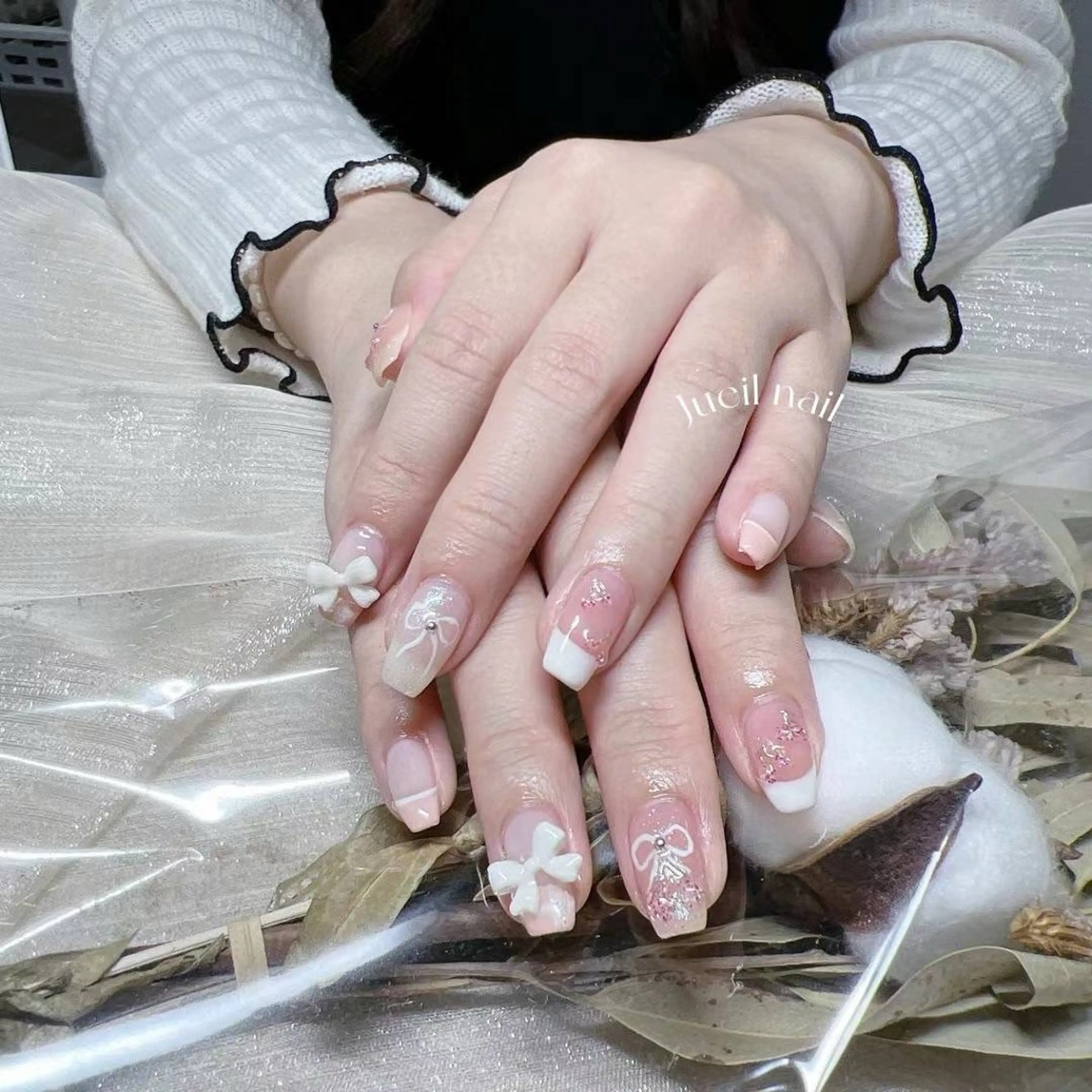 ネイル ハンドネイル KURE ISAKIのネイルデザイン