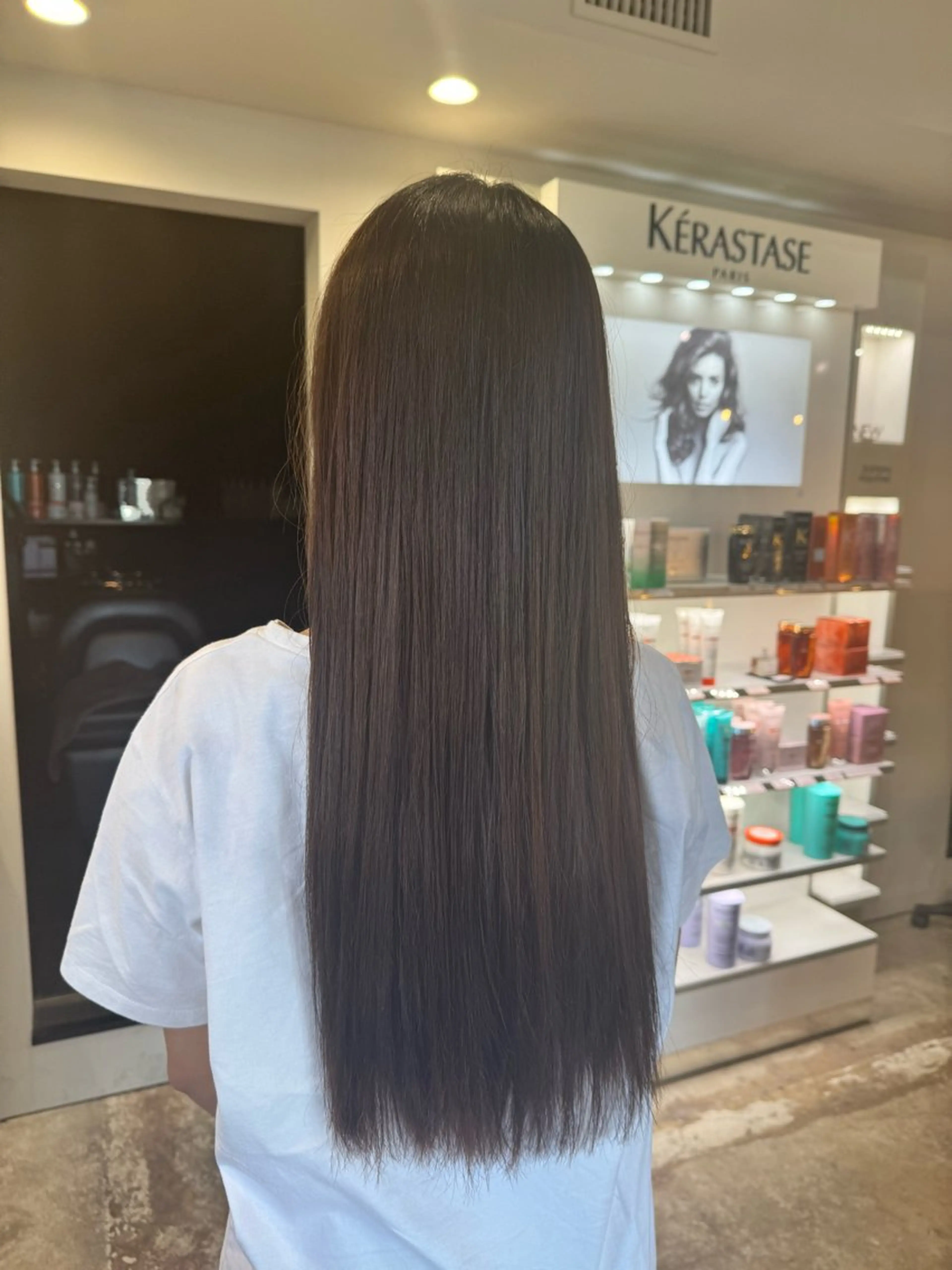 ロング 酸性ストレート 中山 柚香のヘアスタイル