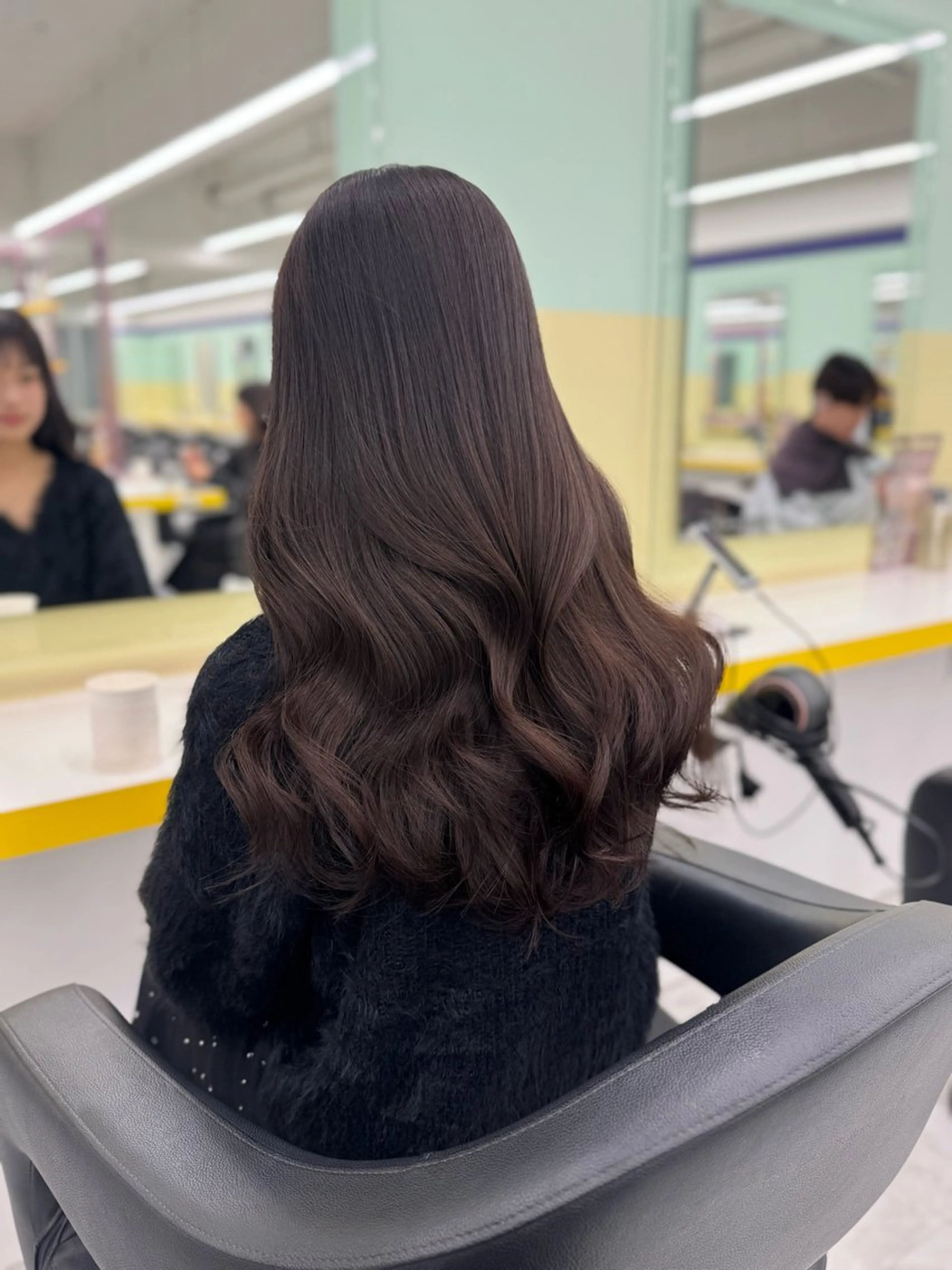 ロング カラー ヘアカラー トリートメント ☁️トレンド✖️ 透明感☁️りくのヘアスタイル