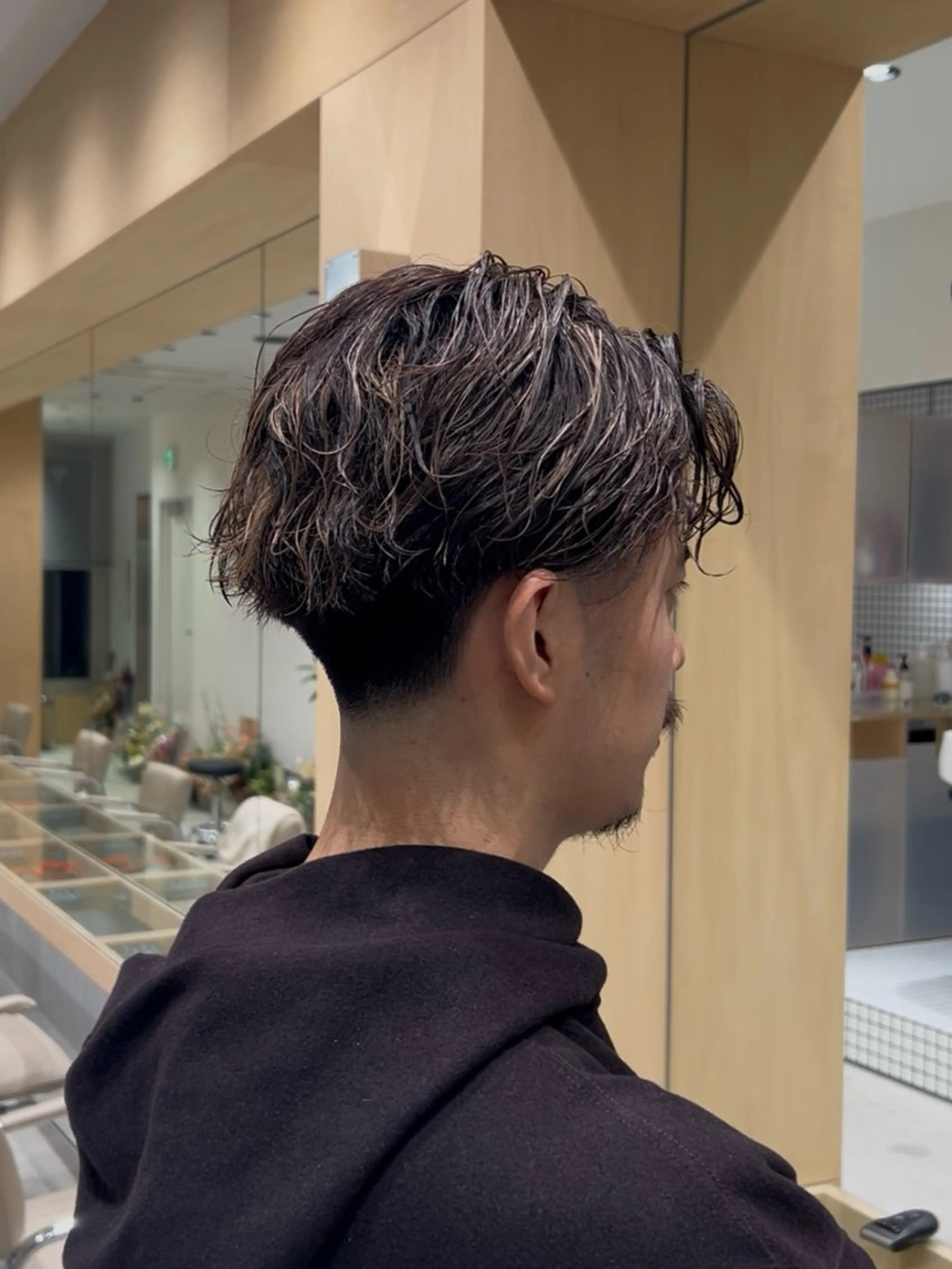 メンズ フェードカット メンズパーマ 🐲ツイスパ🐲 フェード/龍のヘアスタイル