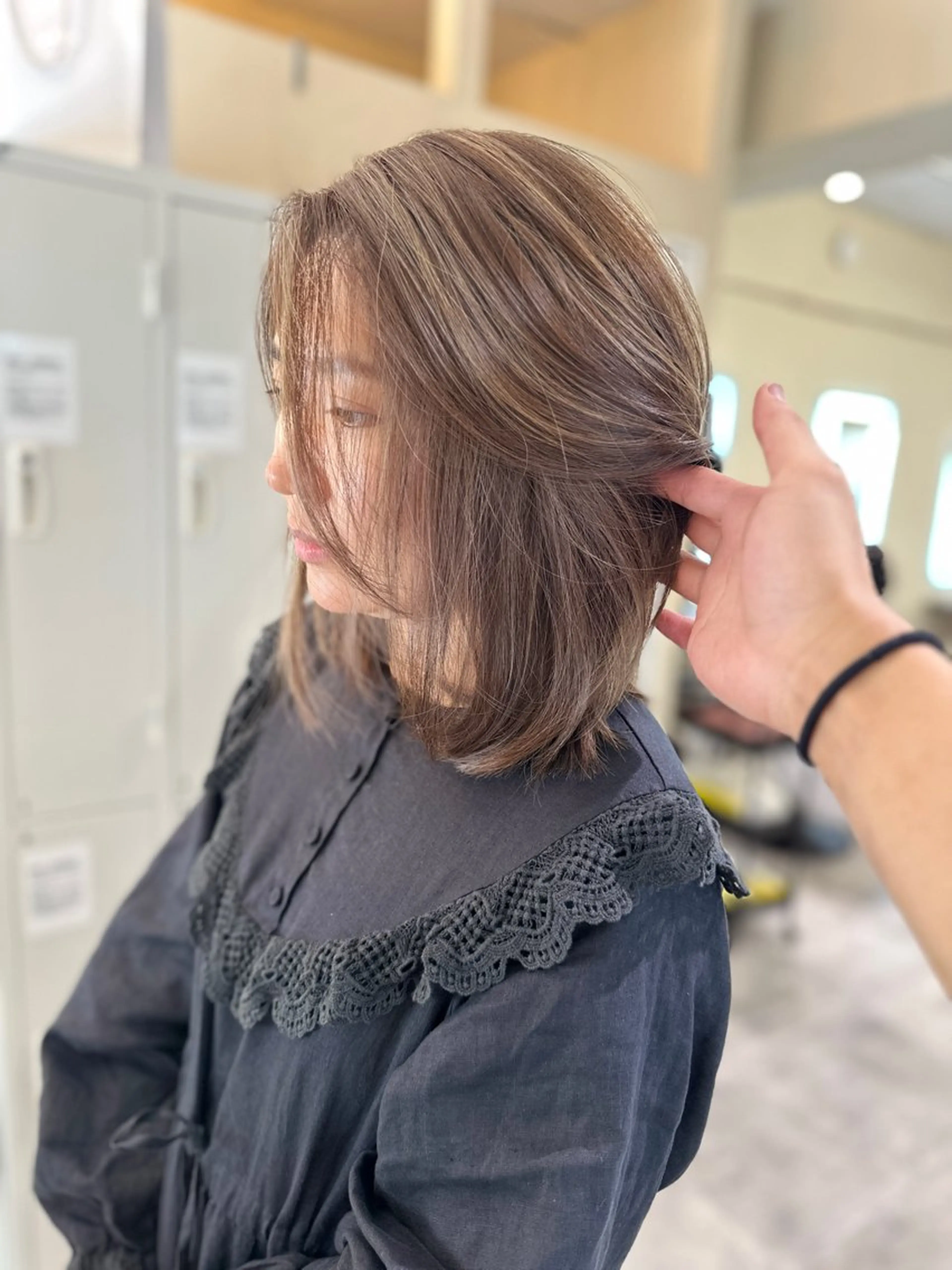 セミロング カラー アディクシーカラー バレイヤージュ ブリーチ デザインカラー ダブルカラー カット ヘアカラー トリートメント opus 店長大和 レイヤー/赤み消しのヘアスタイル