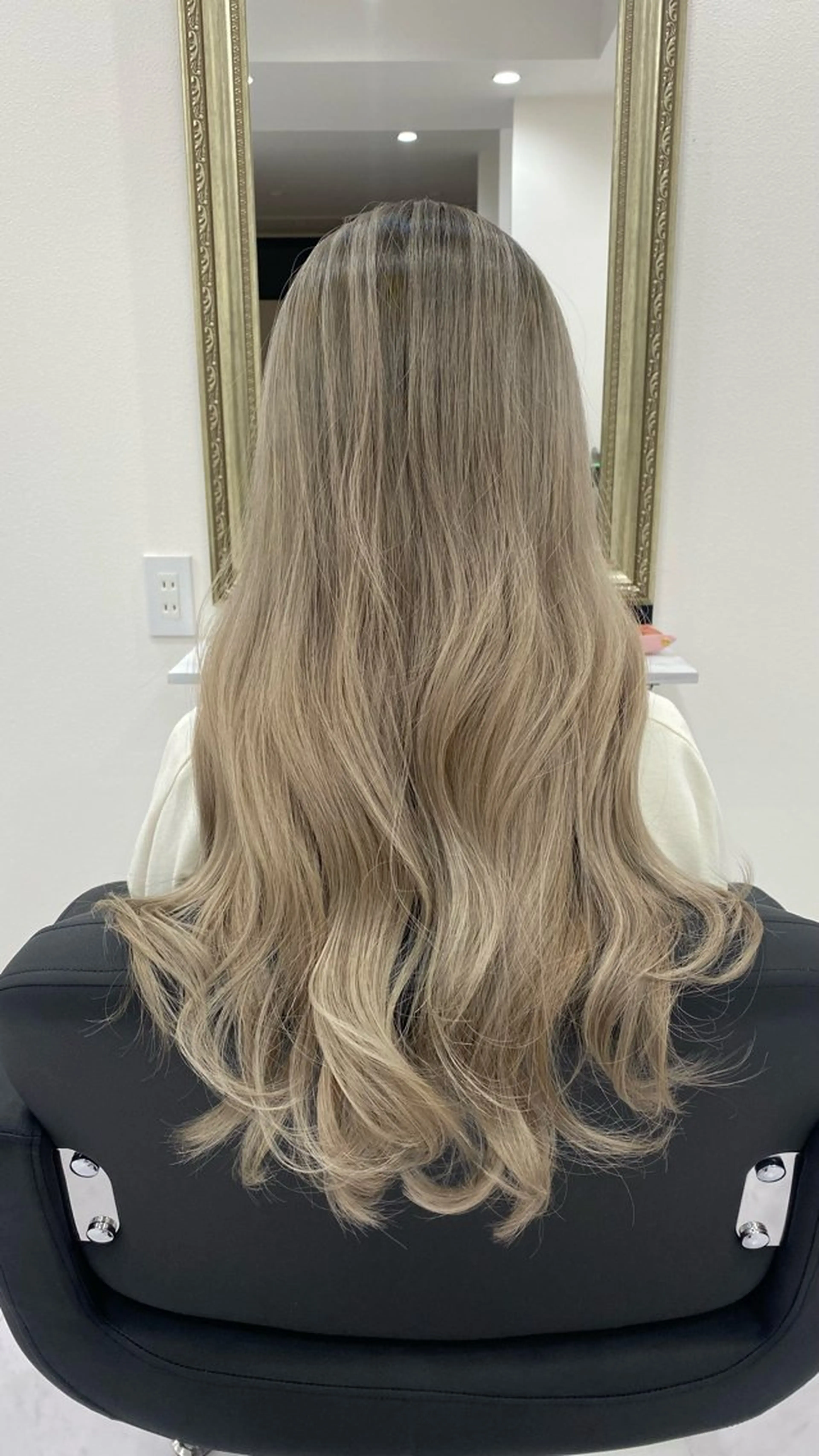 ロング カラー カット ヘアカラー 縮毛矯正 RURI韓国ボブ 🇰🇷タッセルボブのヘアスタイル