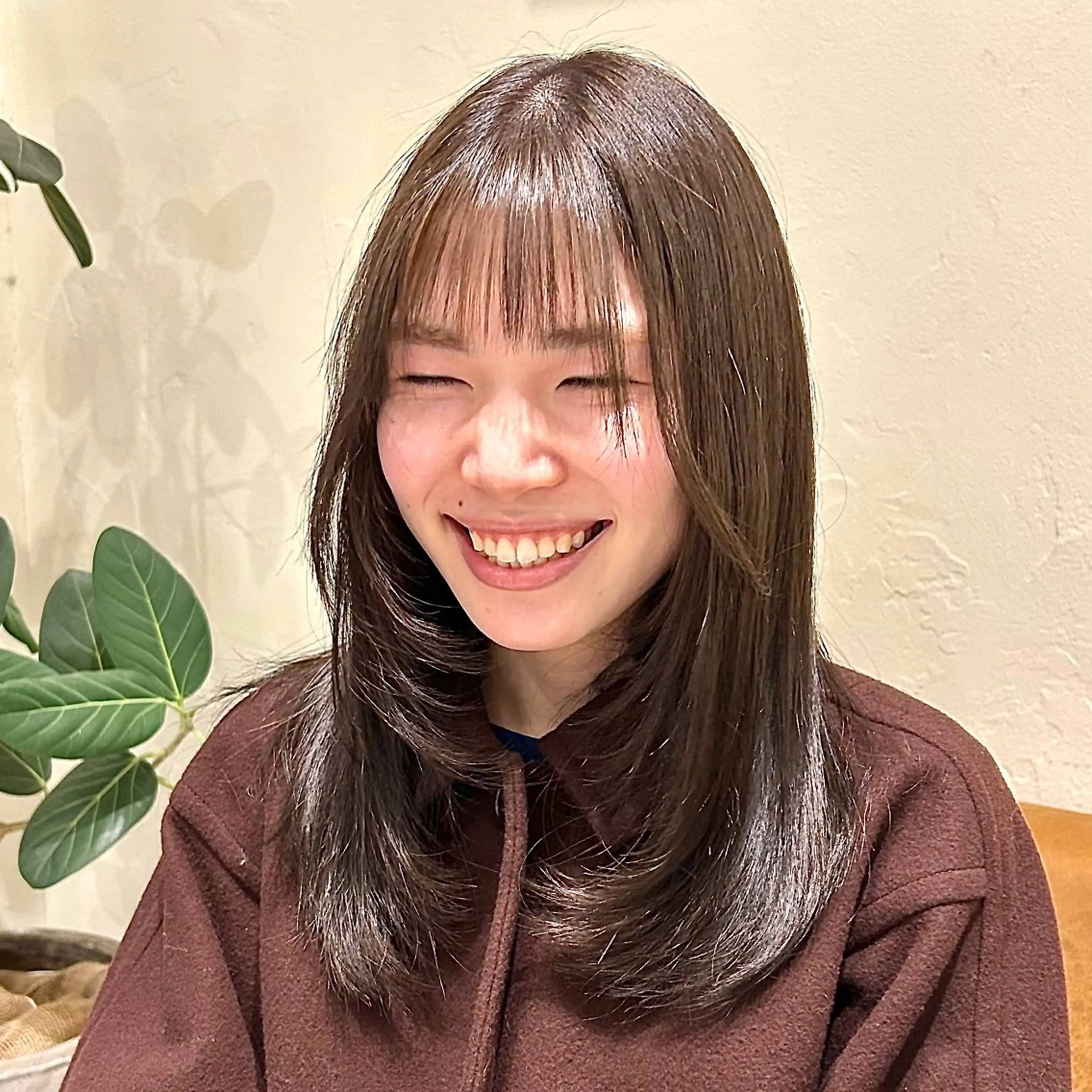 “新規限定”透明感ワンカラー◎赤みを抑えた柔らかい色味にの写真