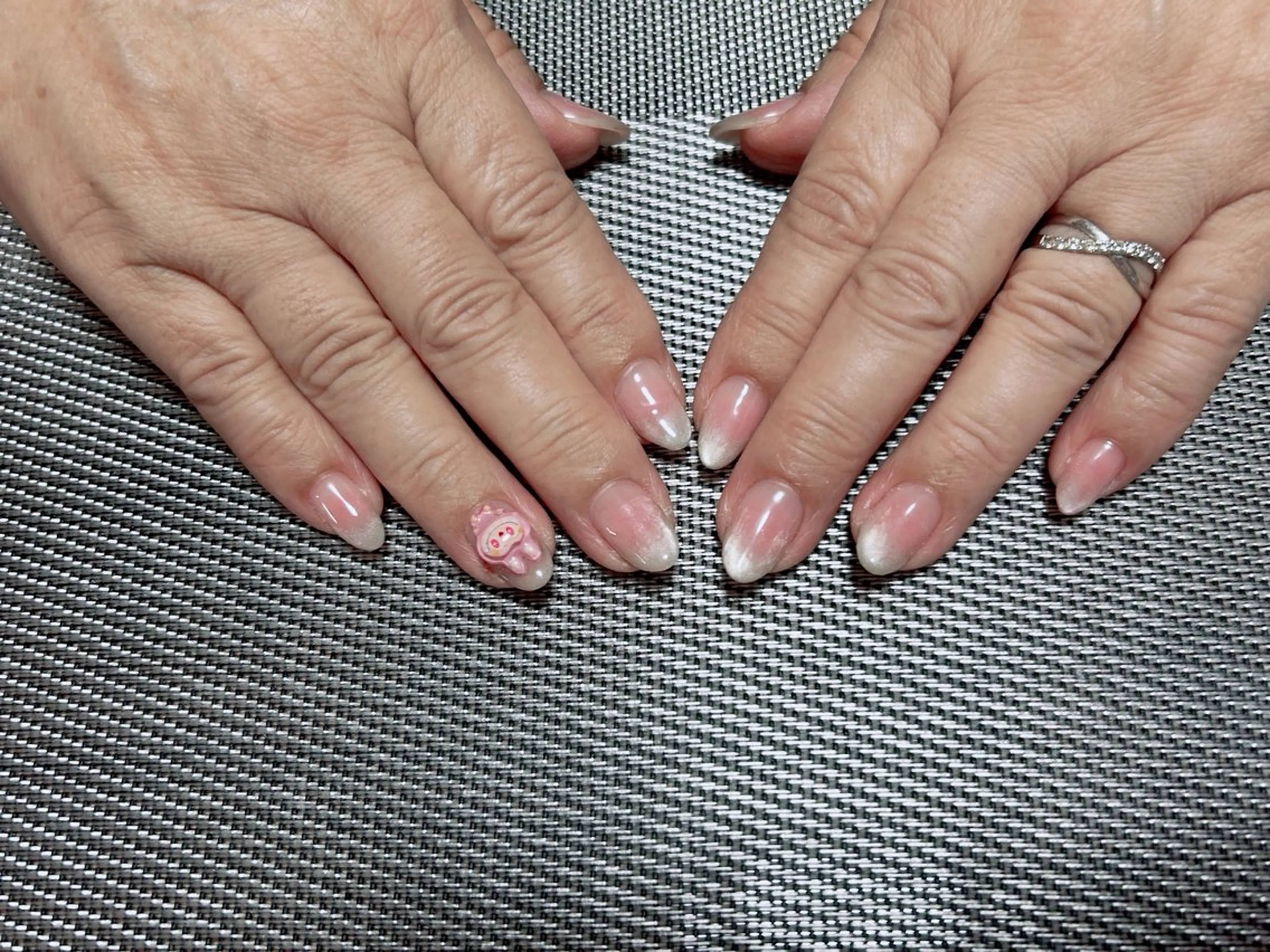 ネイル チークネイル マグネットネイル ハンドネイル i nailのネイルデザイン