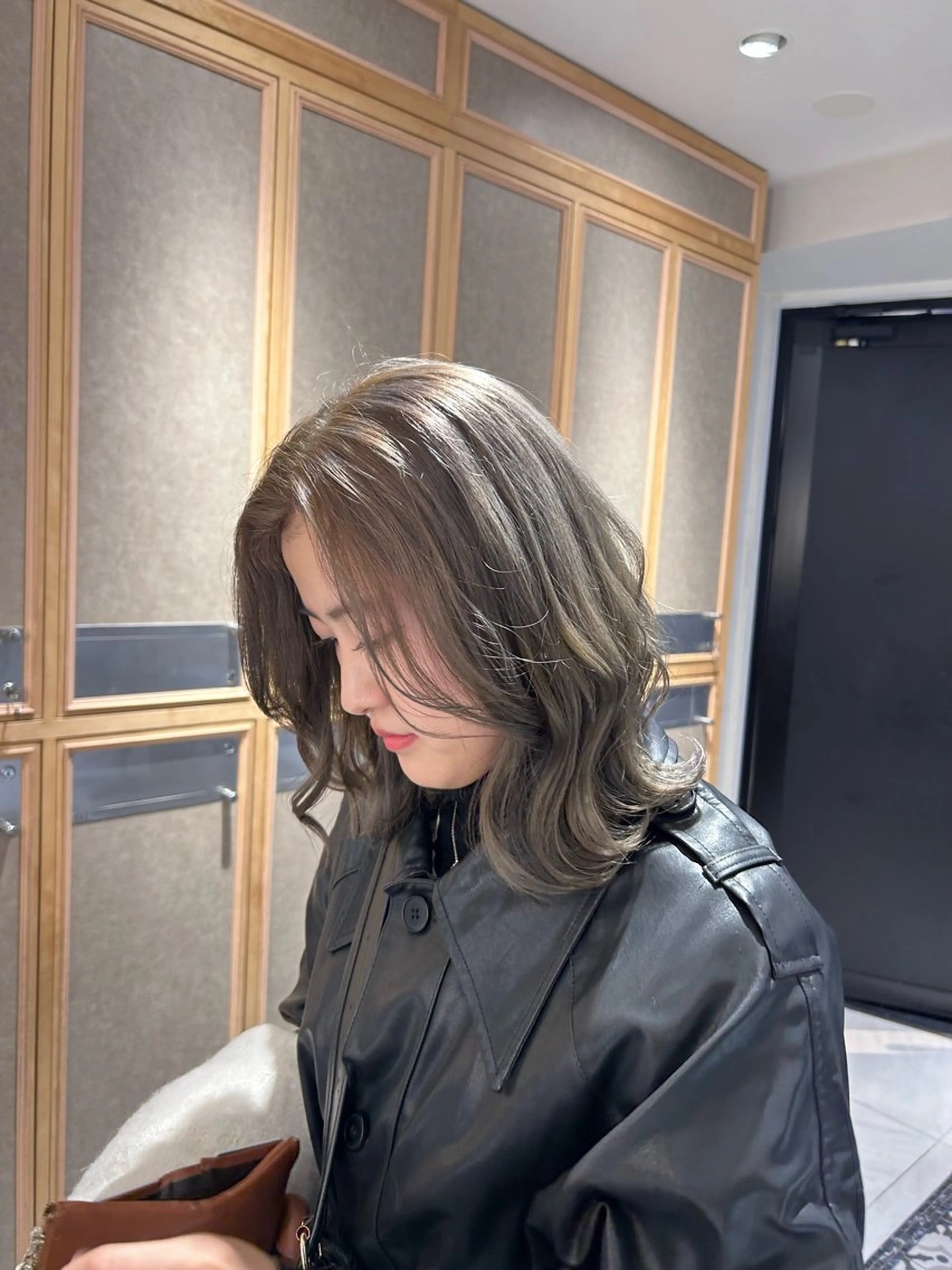 カラー ハイトーンカラー ヘアカラー トリートメント ヘッドスパ ヘアセット miko🪽地毛風/ ハイトーン/レイヤーのヘアスタイル