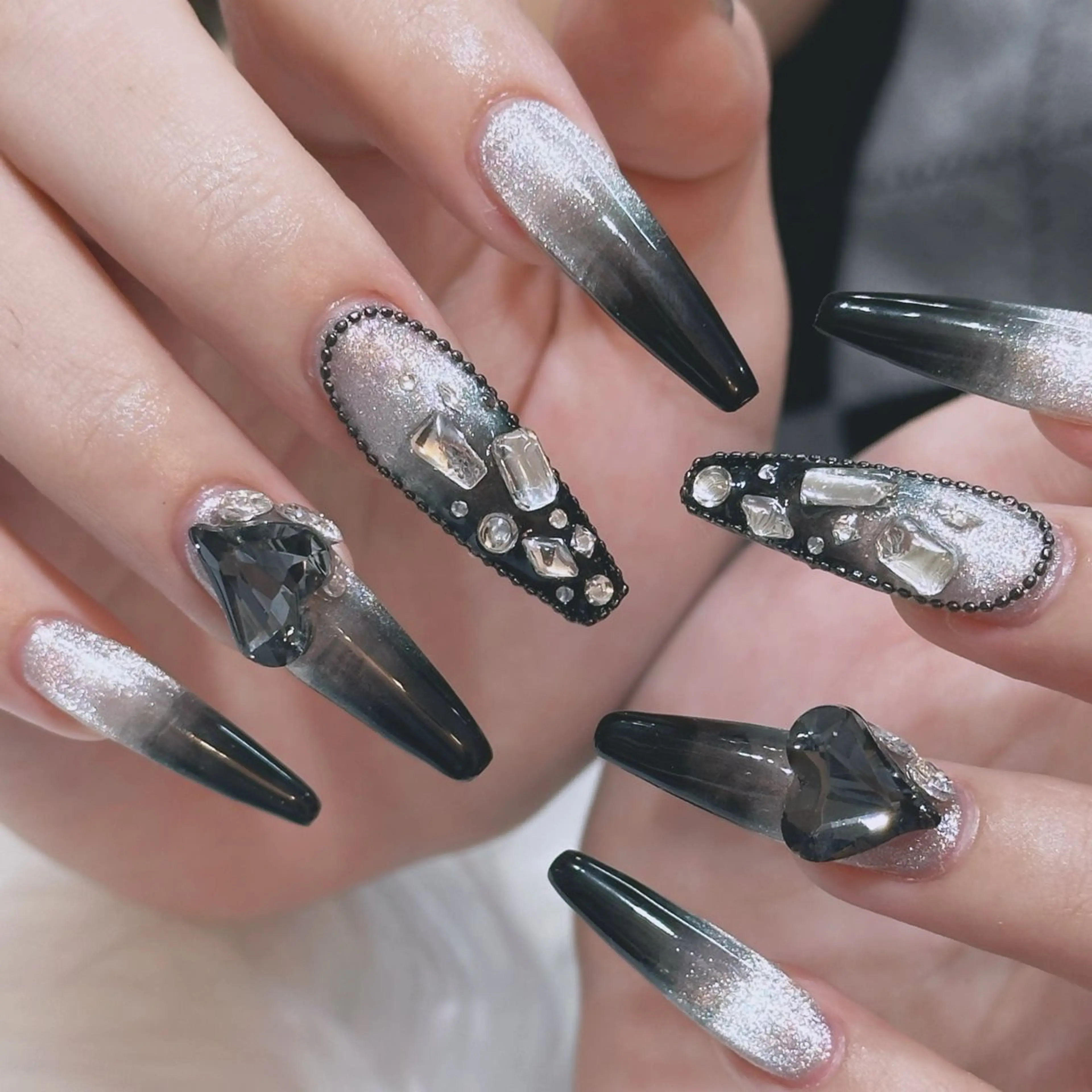 ご新規様限定❣️《オフケア込》チップ長さだし10本💎アートし放題、パーツ乗せ放題💎他店スカルプオフ+1650円の写真