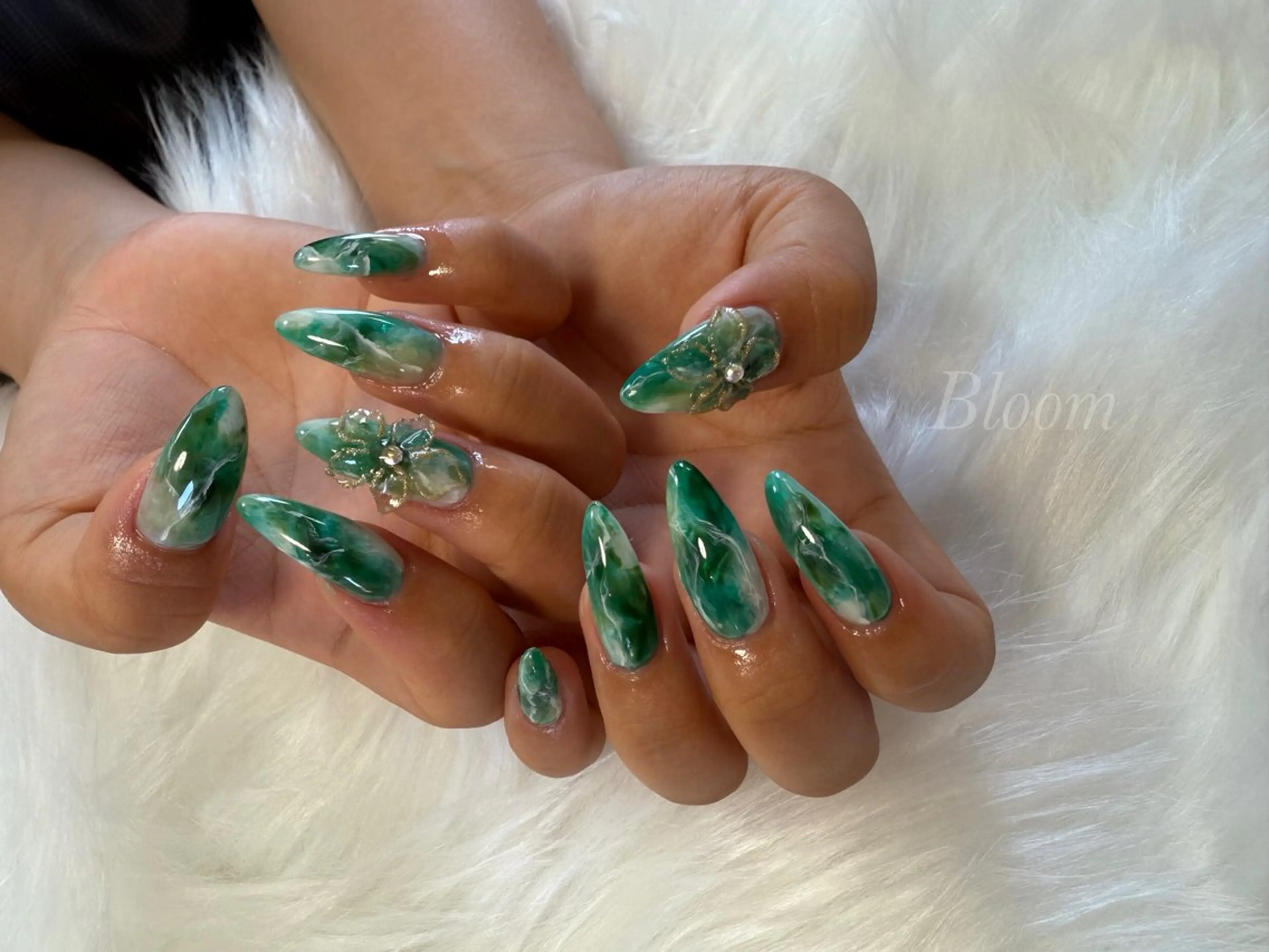 ネイル Bloom a nail studio所属・松下 未来のネイルデザイン