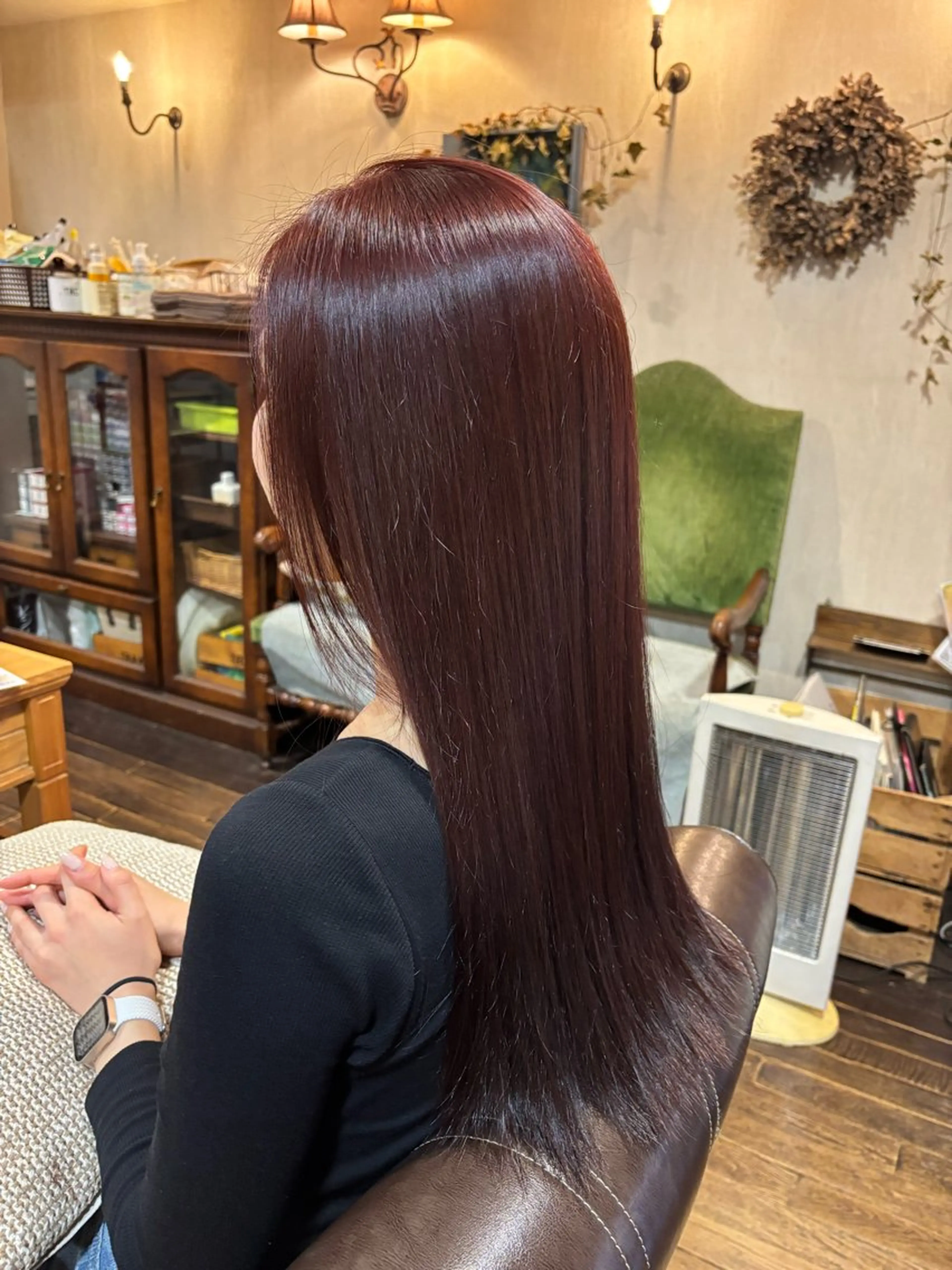 カラー 黒髪 ブリーチ ダブルカラー ブリーチなしカラー アカリ😸🫶 カラーリスト🧡のヘアスタイル
