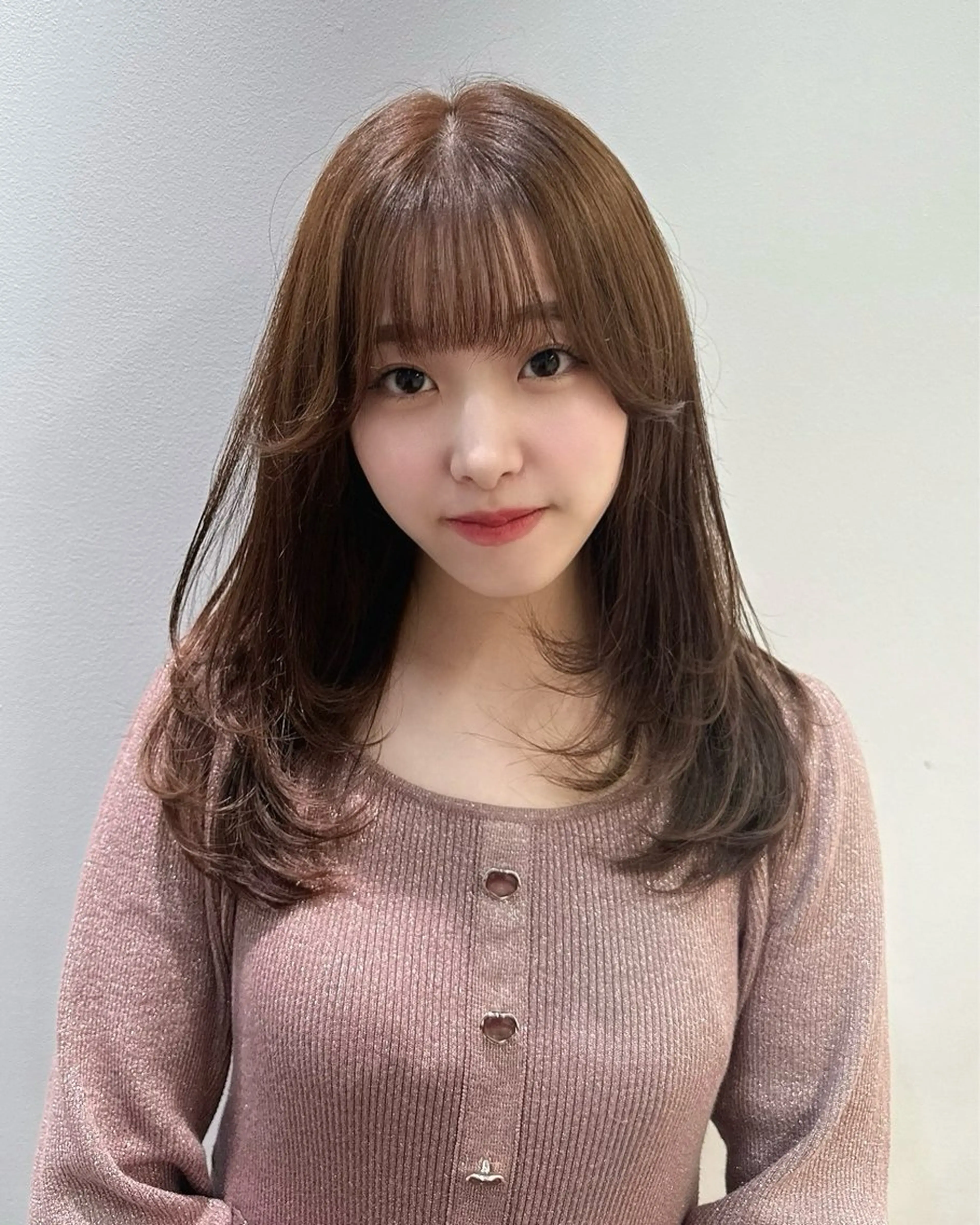 ミディアム ヘアカラー トリートメント サロウィン新宿三丁目East所属・💕冬モテ×上品色気 モテヘア💕山田航介のヘアスタイル