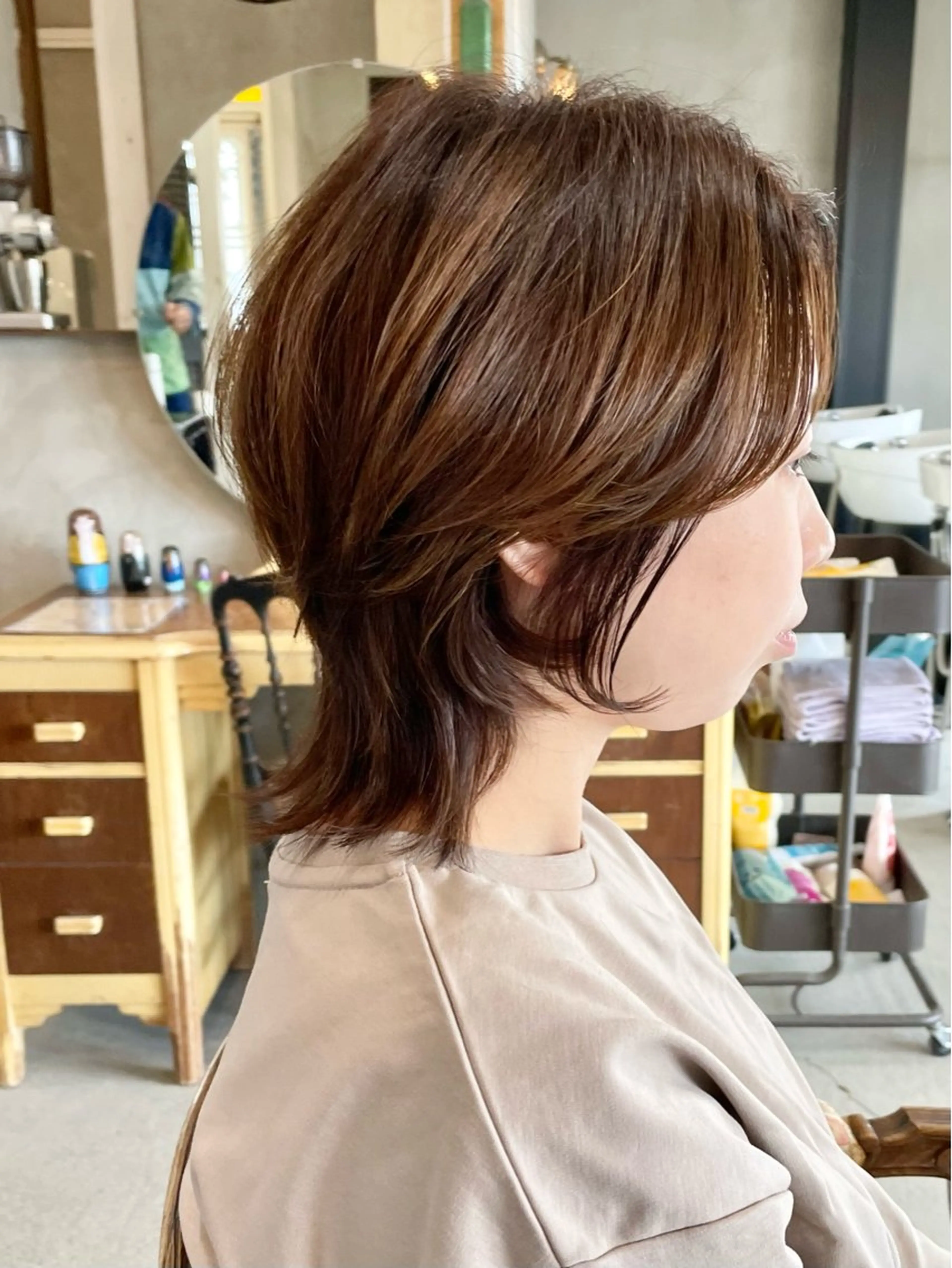 ミディアム カラー 岡田 恭明のヘアスタイル