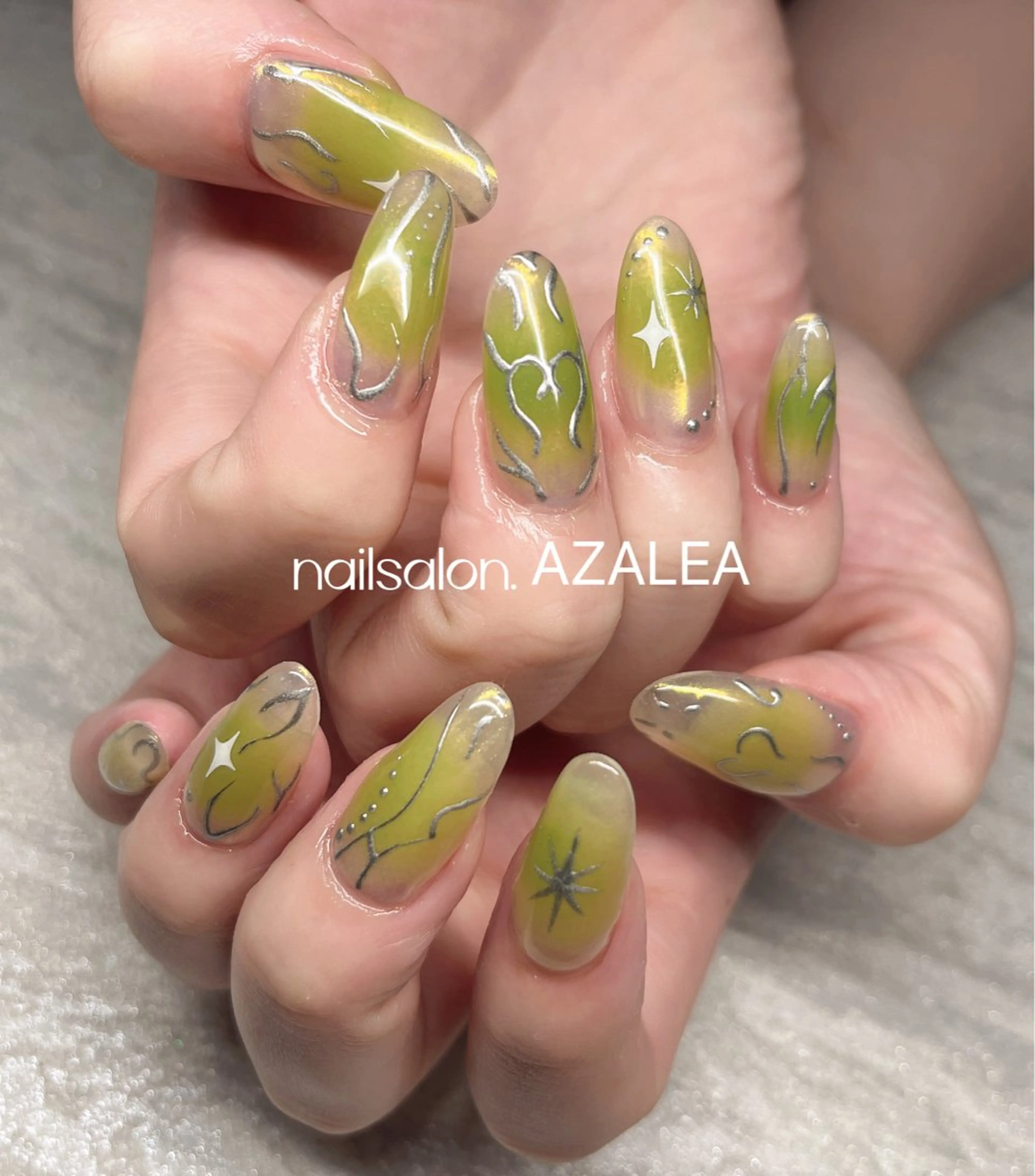 ネイル ハンドネイル R inのネイルデザイン