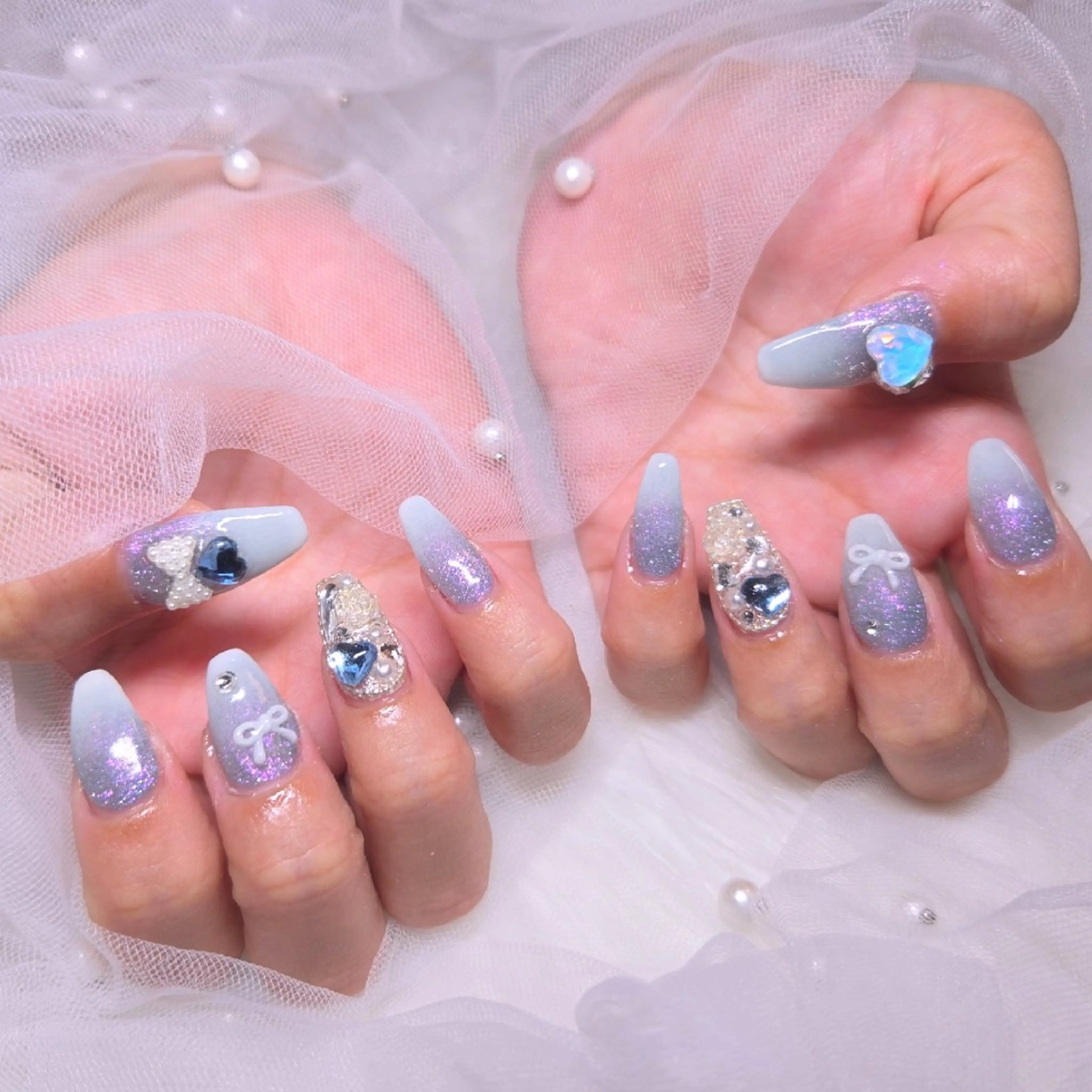 🤍𓈒𓏸︎︎︎︎【8月限定/パラジェル使用】チップ長さ出し+アート🎀の写真