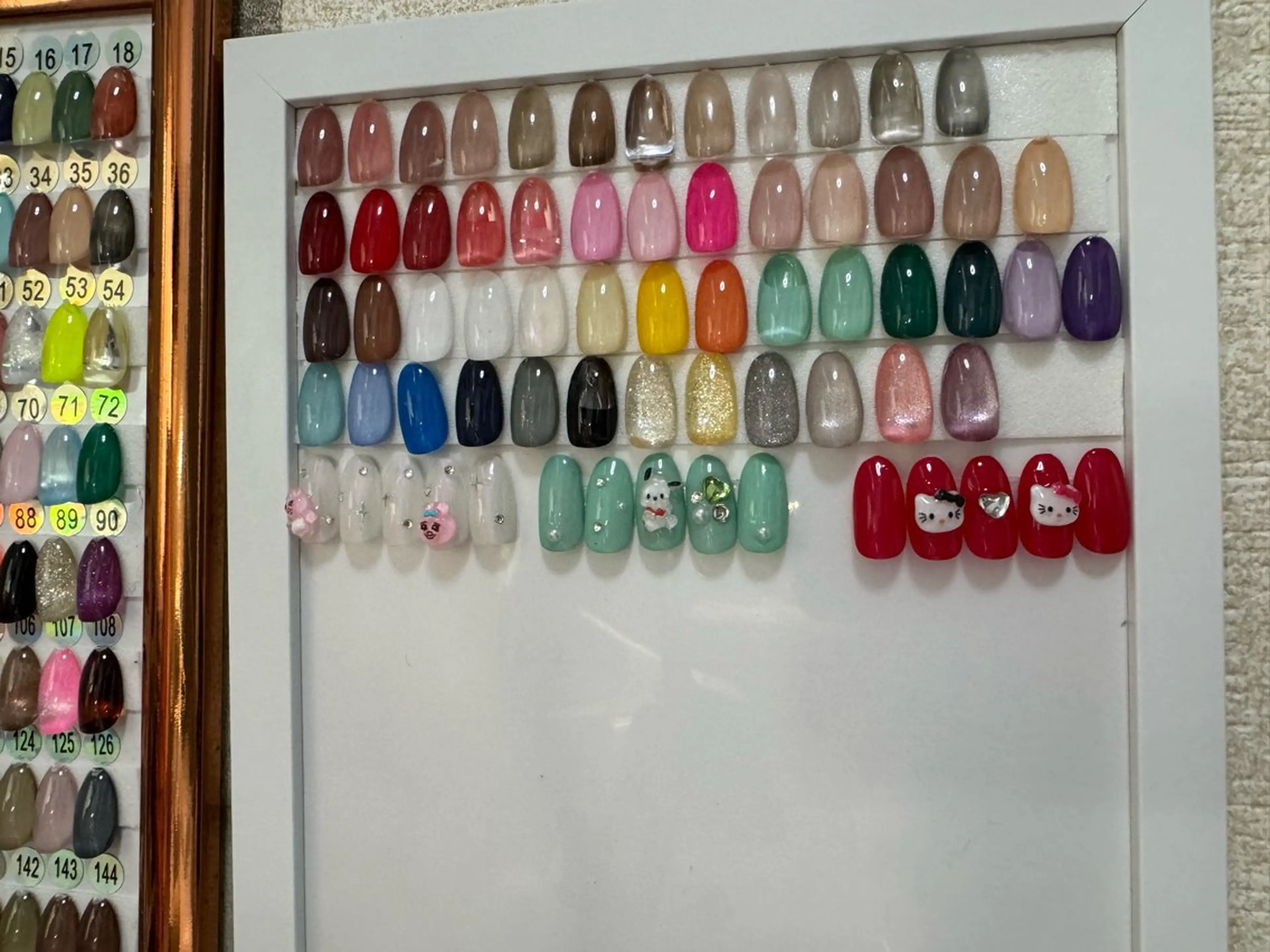 ネイル R'ece nail所属・伊勢 愛のネイルデザイン