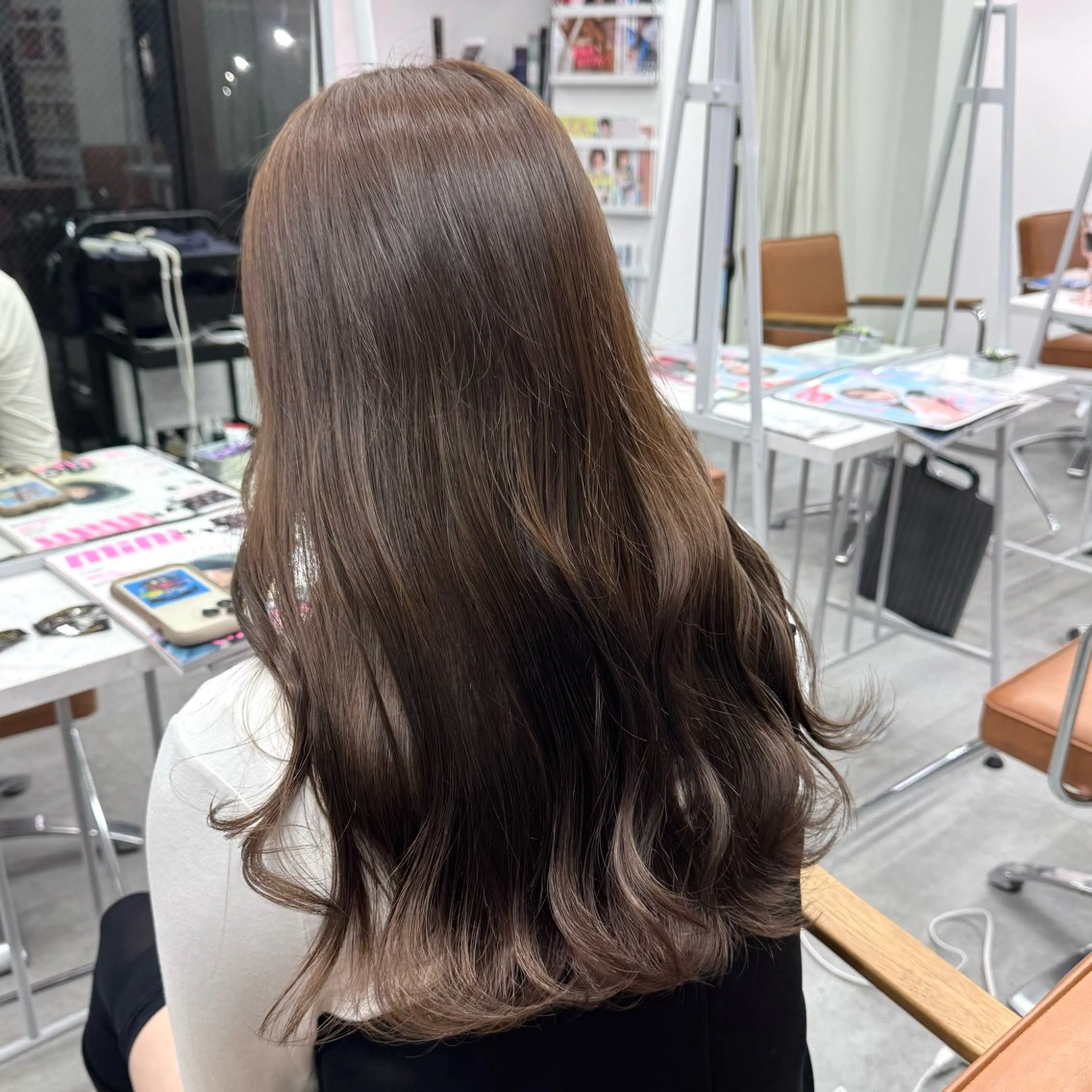 ロング カラー ヘアアレンジ ブリーチなしカラー /ベージュ/安形翔のヘアスタイル