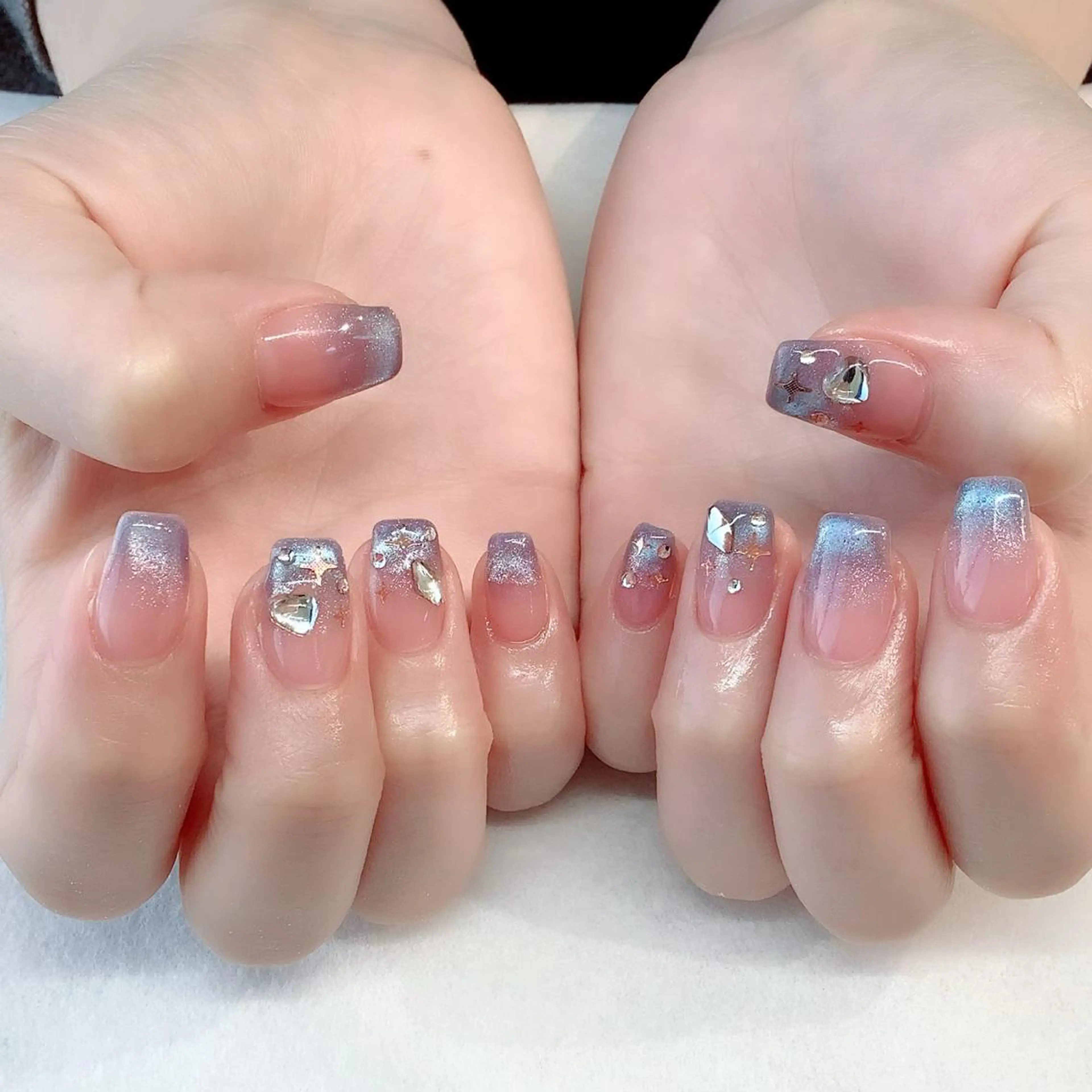 ネイル ハンドネイル 💎🐰 saki. m 🐰💎のネイルデザイン