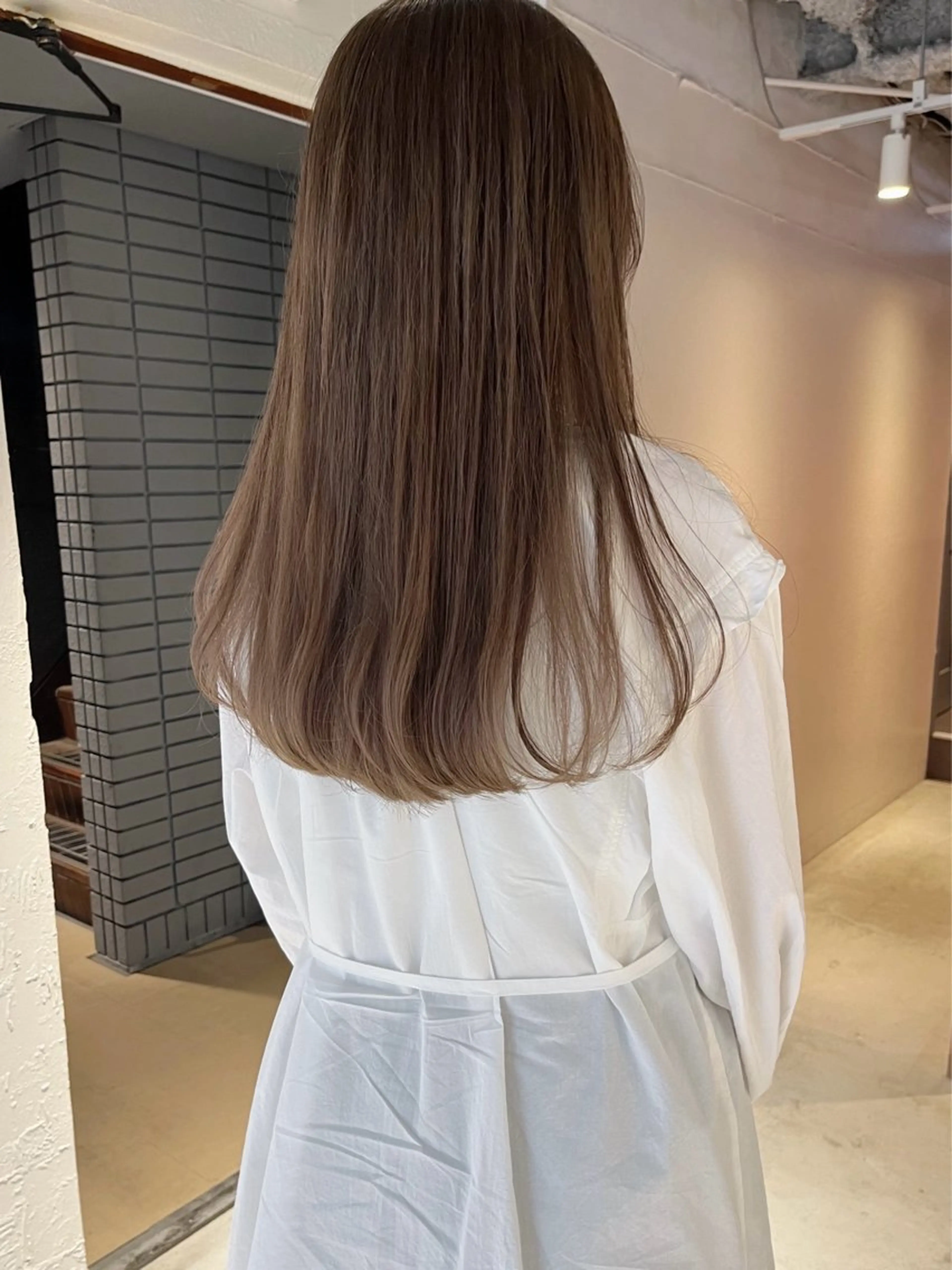 ロング ヘアカラー 透明感カラー♡ 岡部瑠里のヘアスタイル