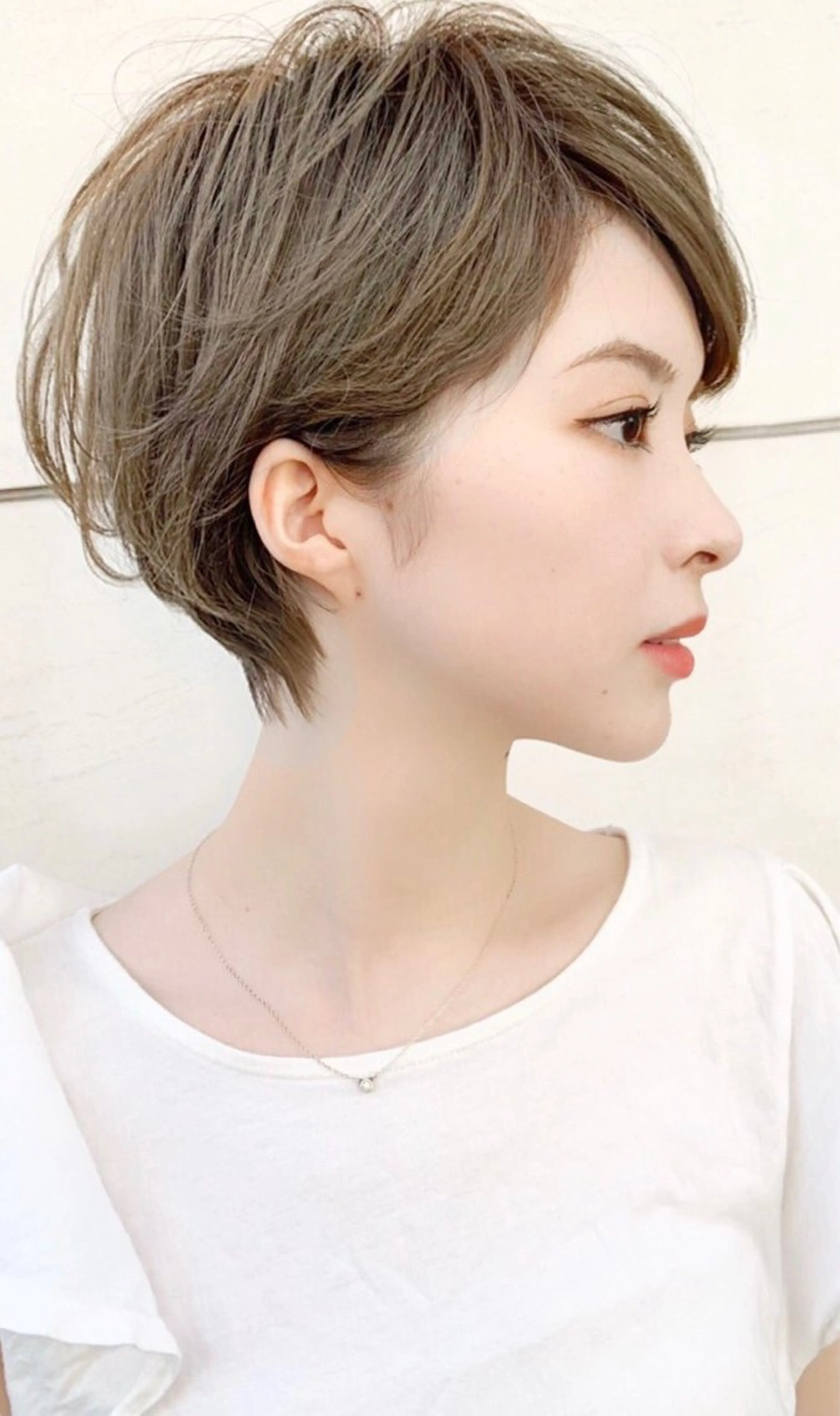 ショート カラー 小池 功のヘアスタイル