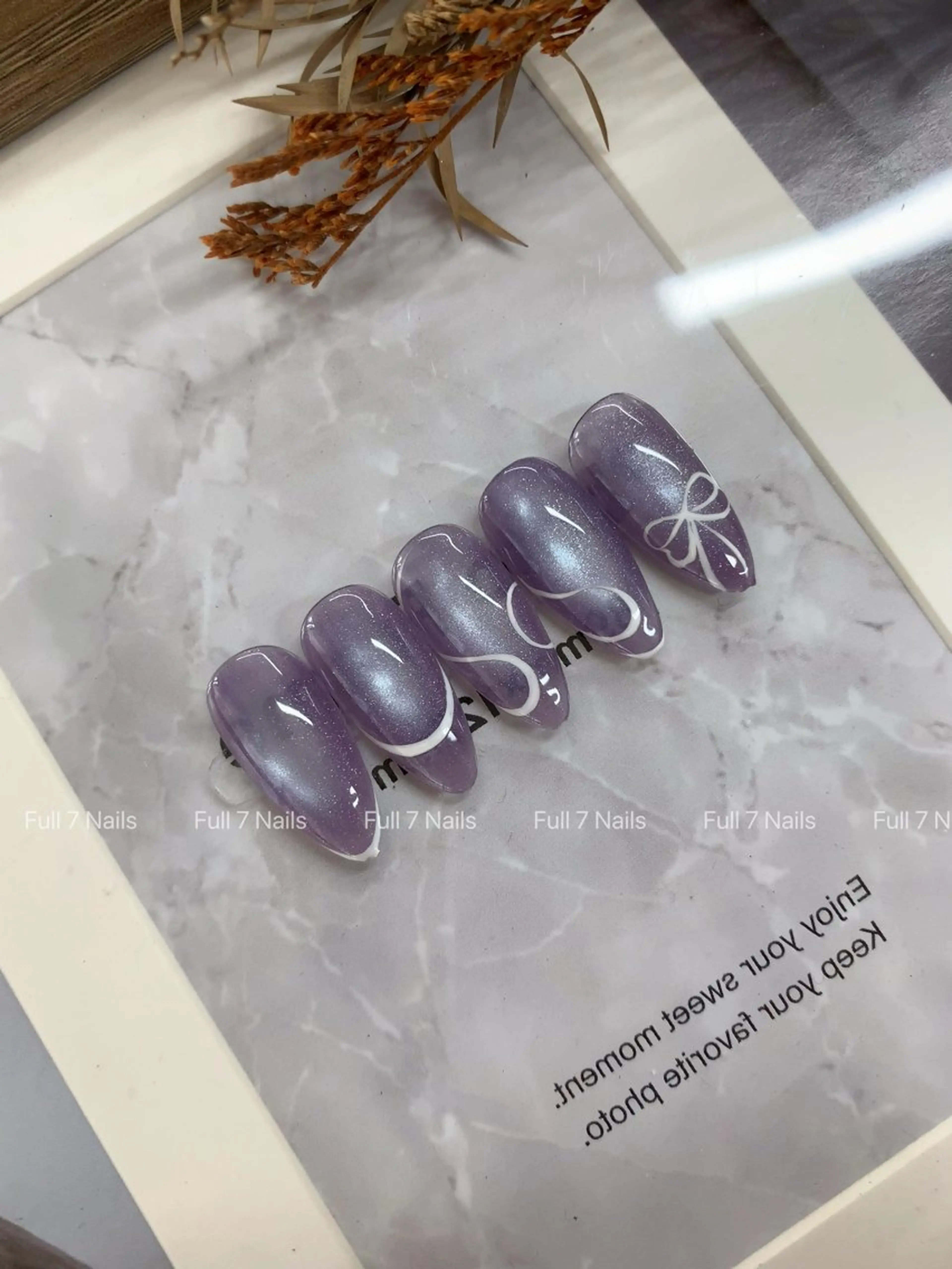 ミディアム ハンドネイル Full 7 Nails所属・Full 7Nail-団子のネイルデザイン