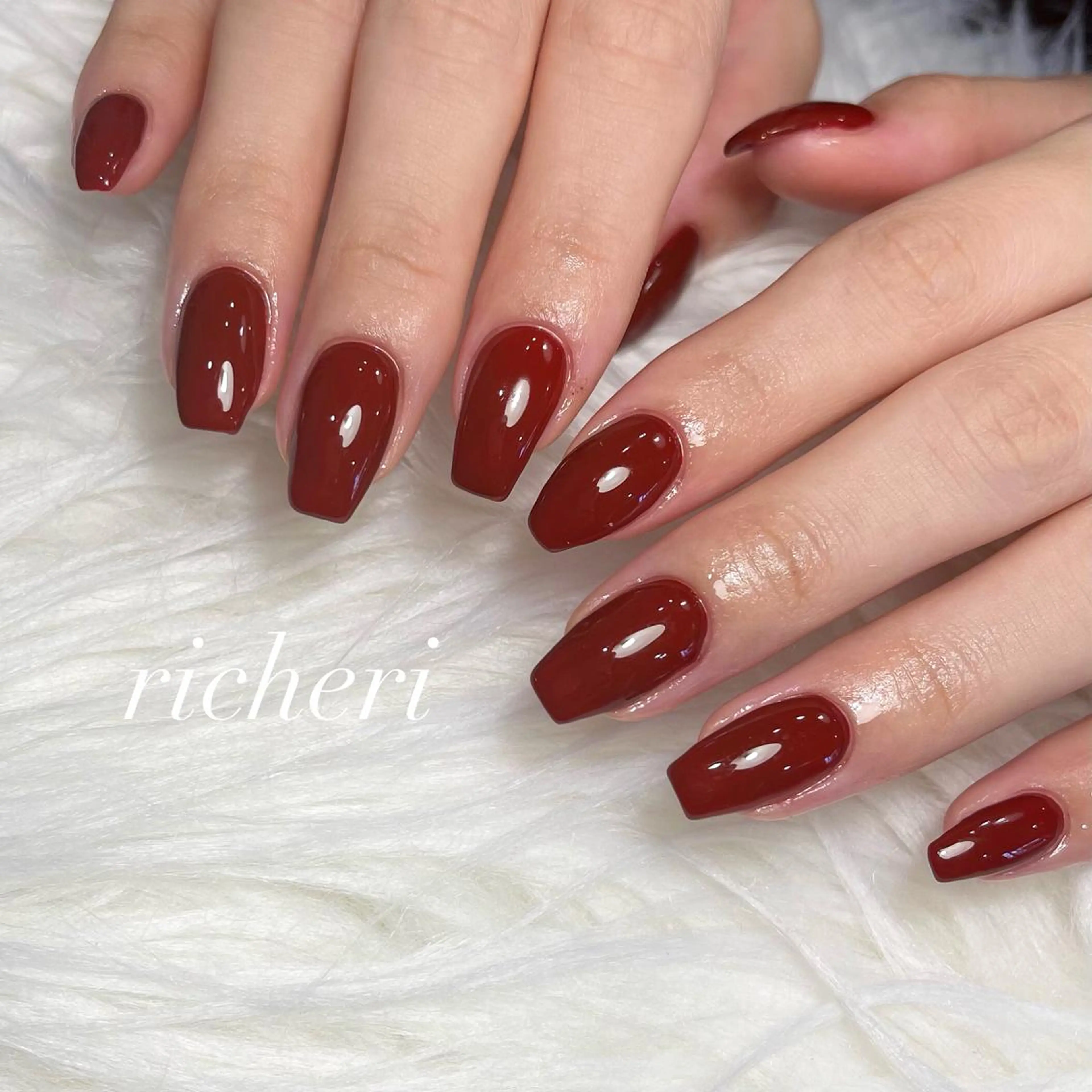 ミディアム ネイル 韓国風ヘア アートネイル ボルドー フレンチネイル ジェルネイル richeri beautyのエステ・リラクイメージ