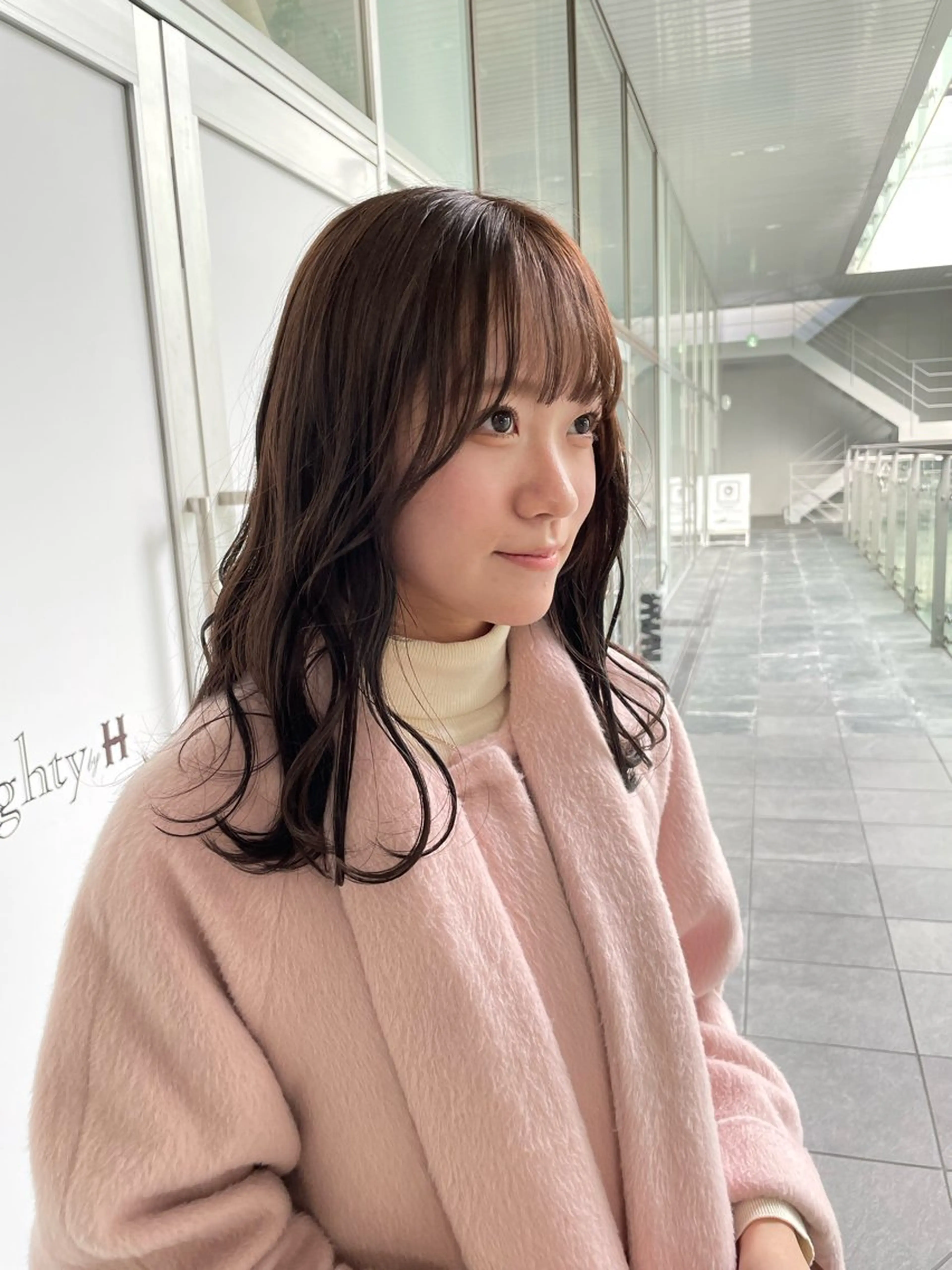 セミロング 栄　mighty by H所属・不破一輝/栄/矢場町 ボブ/レイヤー/艶髪のヘアスタイル