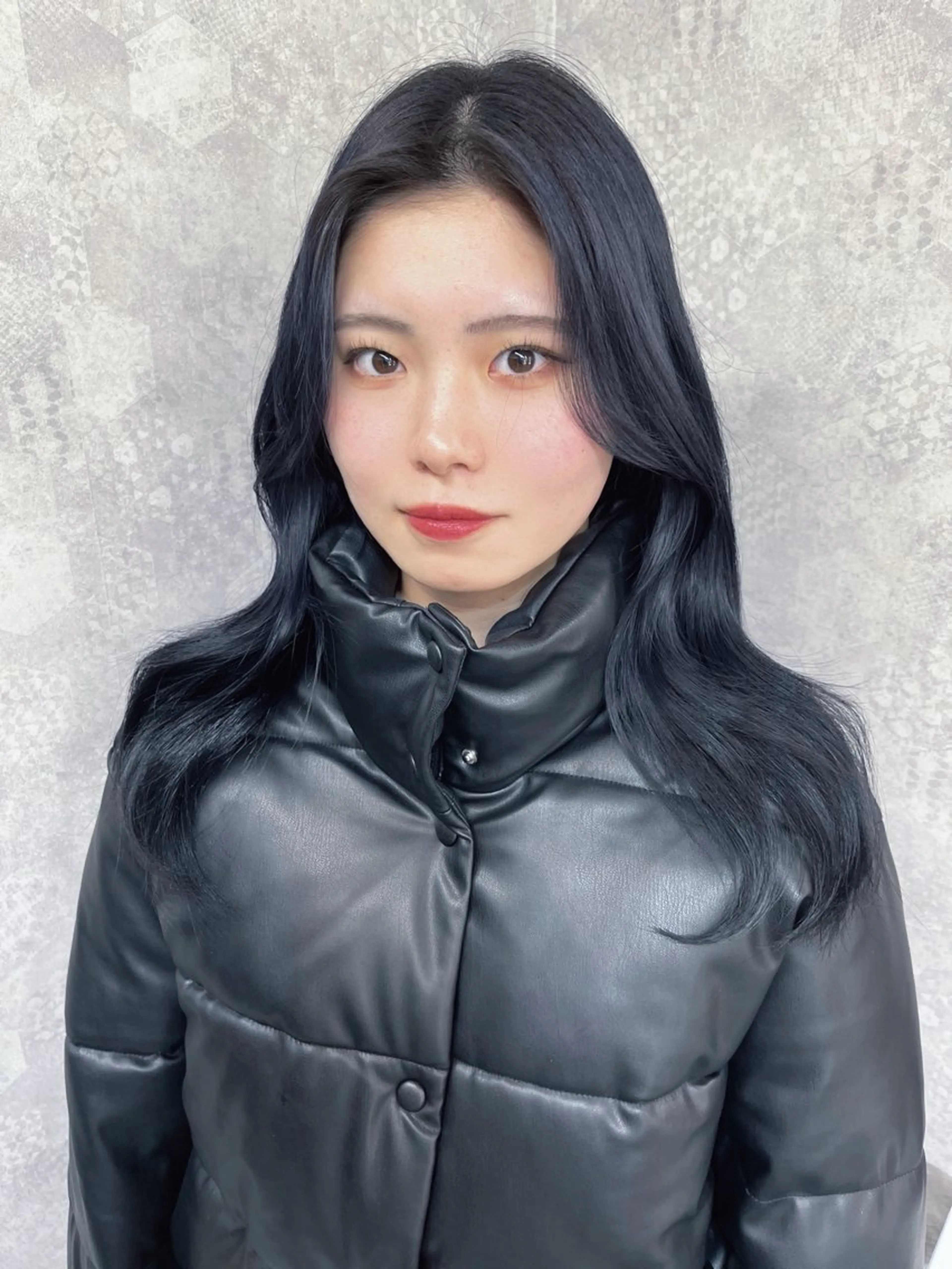 セミロング カラー ヘアアレンジ カット ヘアカラー トリートメント 韓国レイヤーカット/ 儚げカラーチナツのヘアスタイル