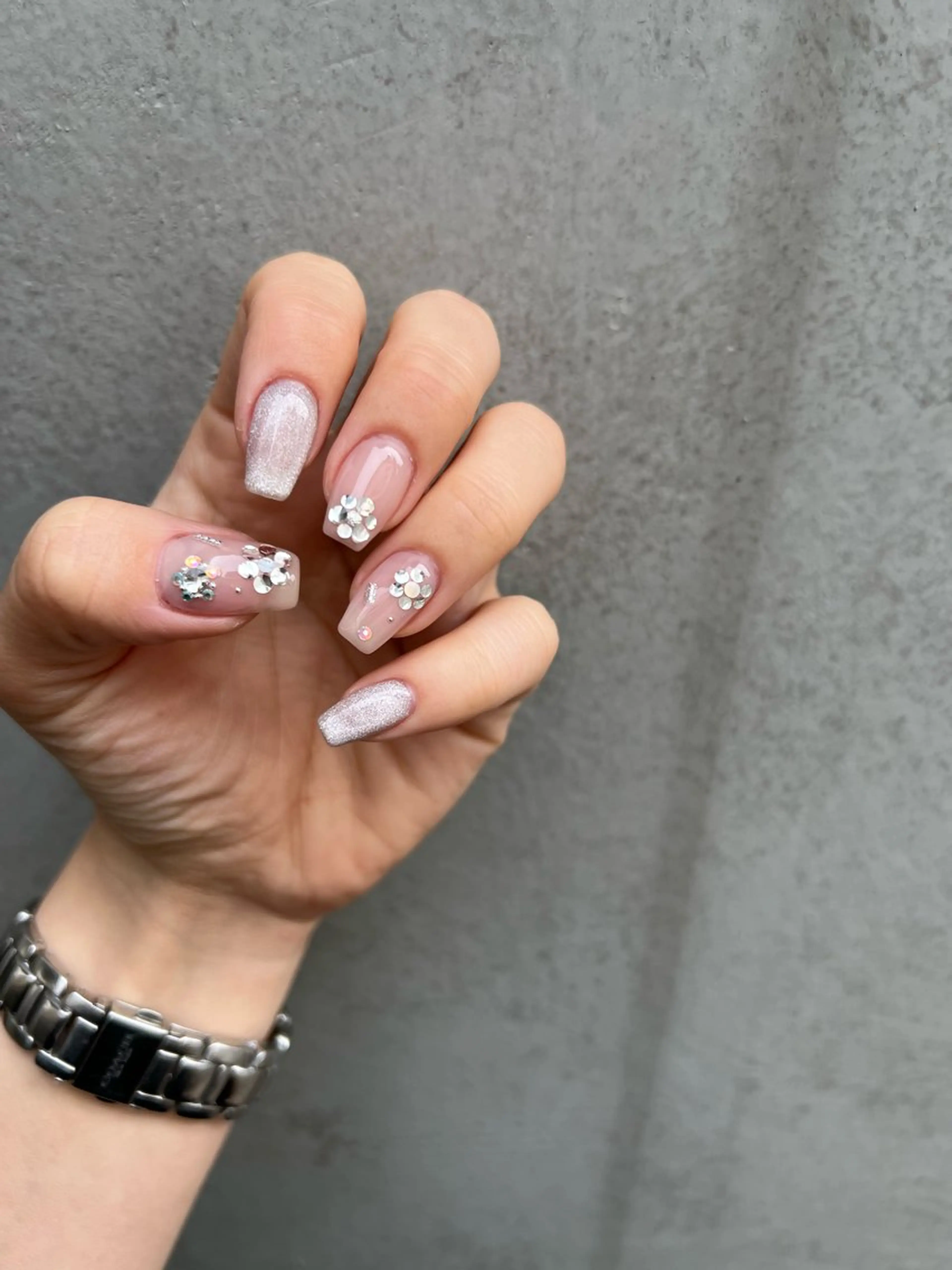 ネイル マグネットネイル 持ち込み ニュアンスネイル ストーンネイル Charme. NOBUKOのネイルデザイン