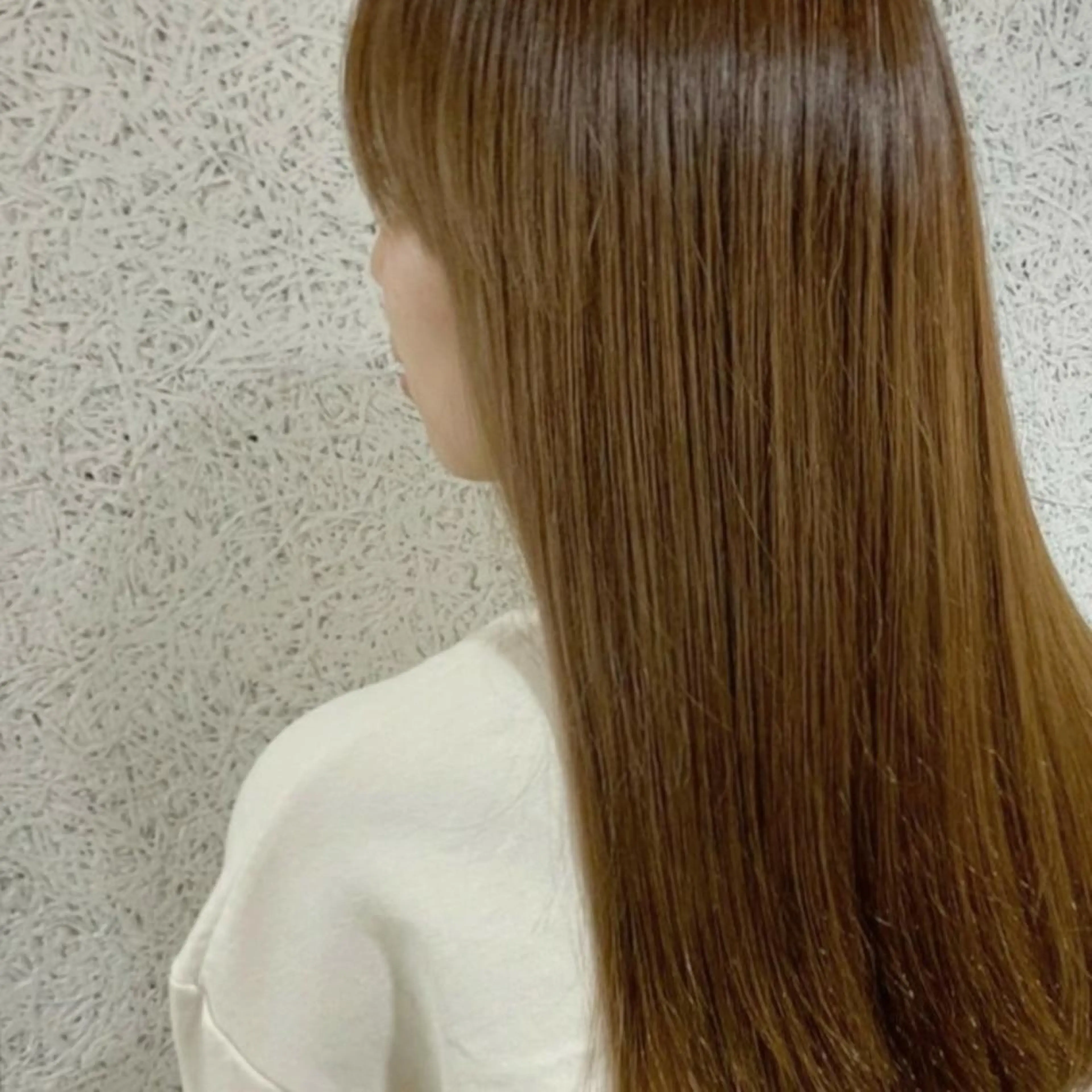 ロング カラー ヘアアレンジ アッシュ ベージュカラー ブルーカラー ブルーアッシュ ハイトーンカラー カット ヘアカラー トリートメント かわい ゆうな 髪質改善/縮毛矯正のヘアスタイル