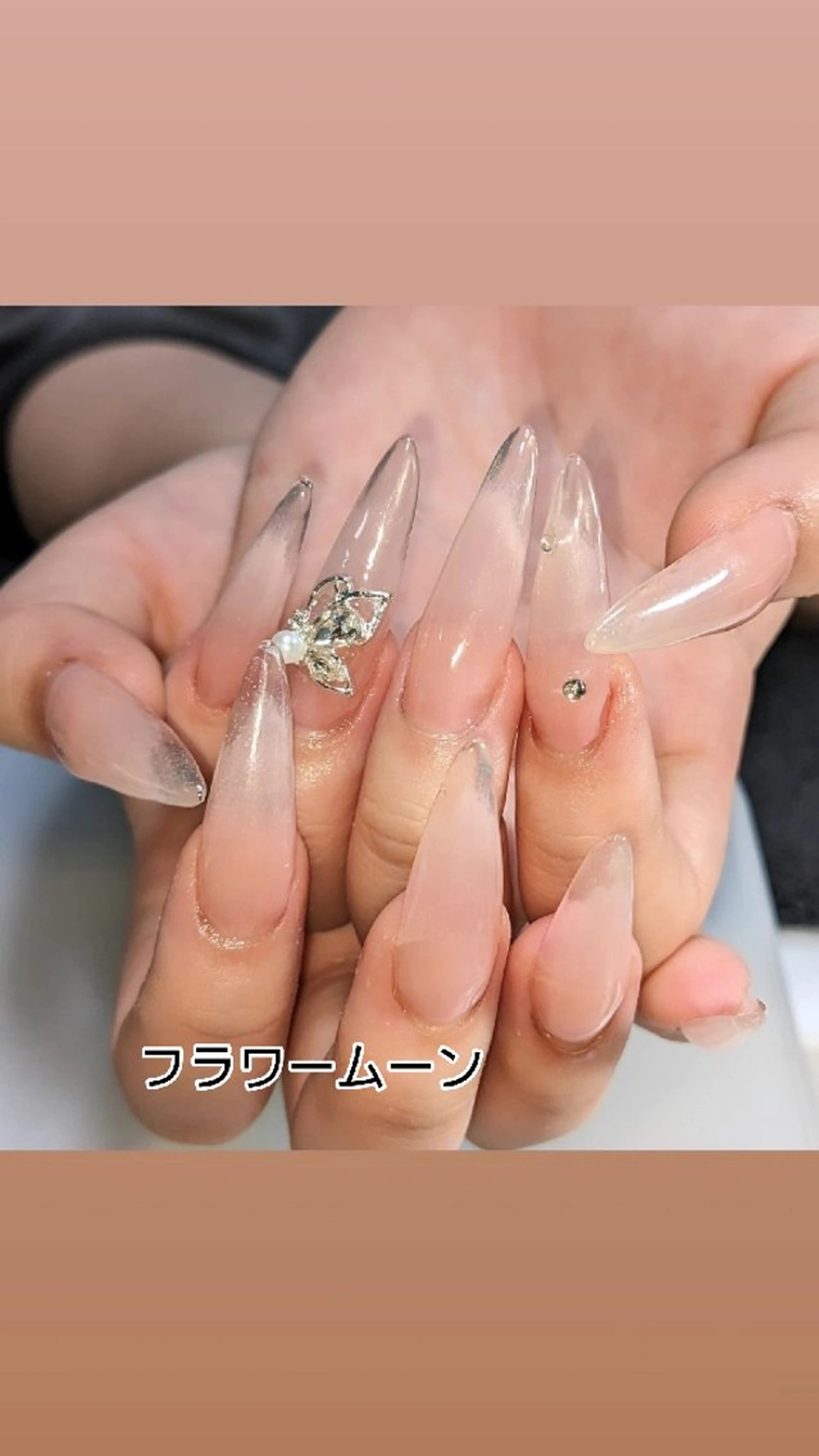 ネイル ハンドネイル ハンドケア フラワー ムーンのネイルデザイン