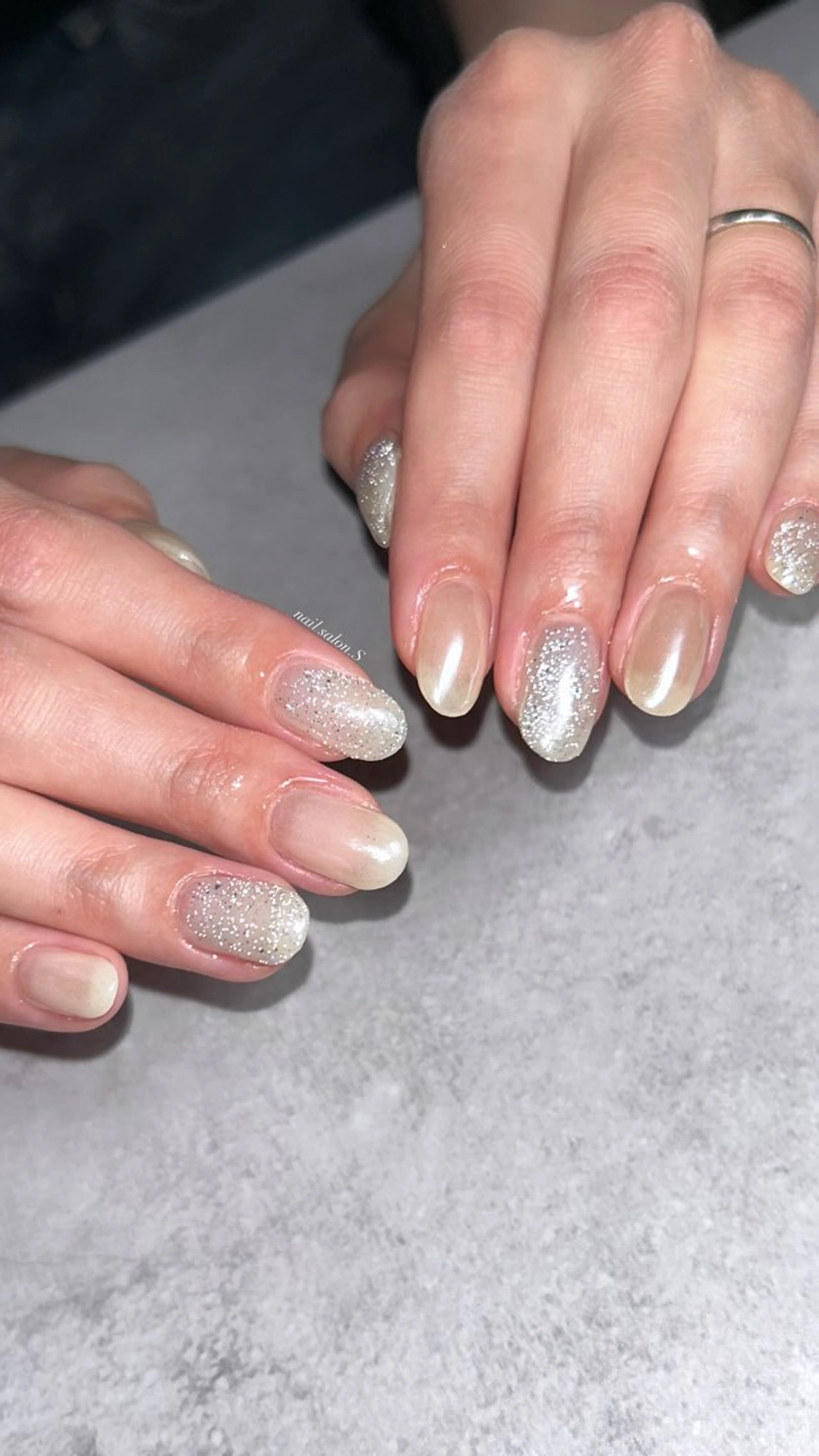 ネイル フラッシュネイル ワンカラーネイル シンプルネイル ハンドネイル 関山 志乃のネイルデザイン