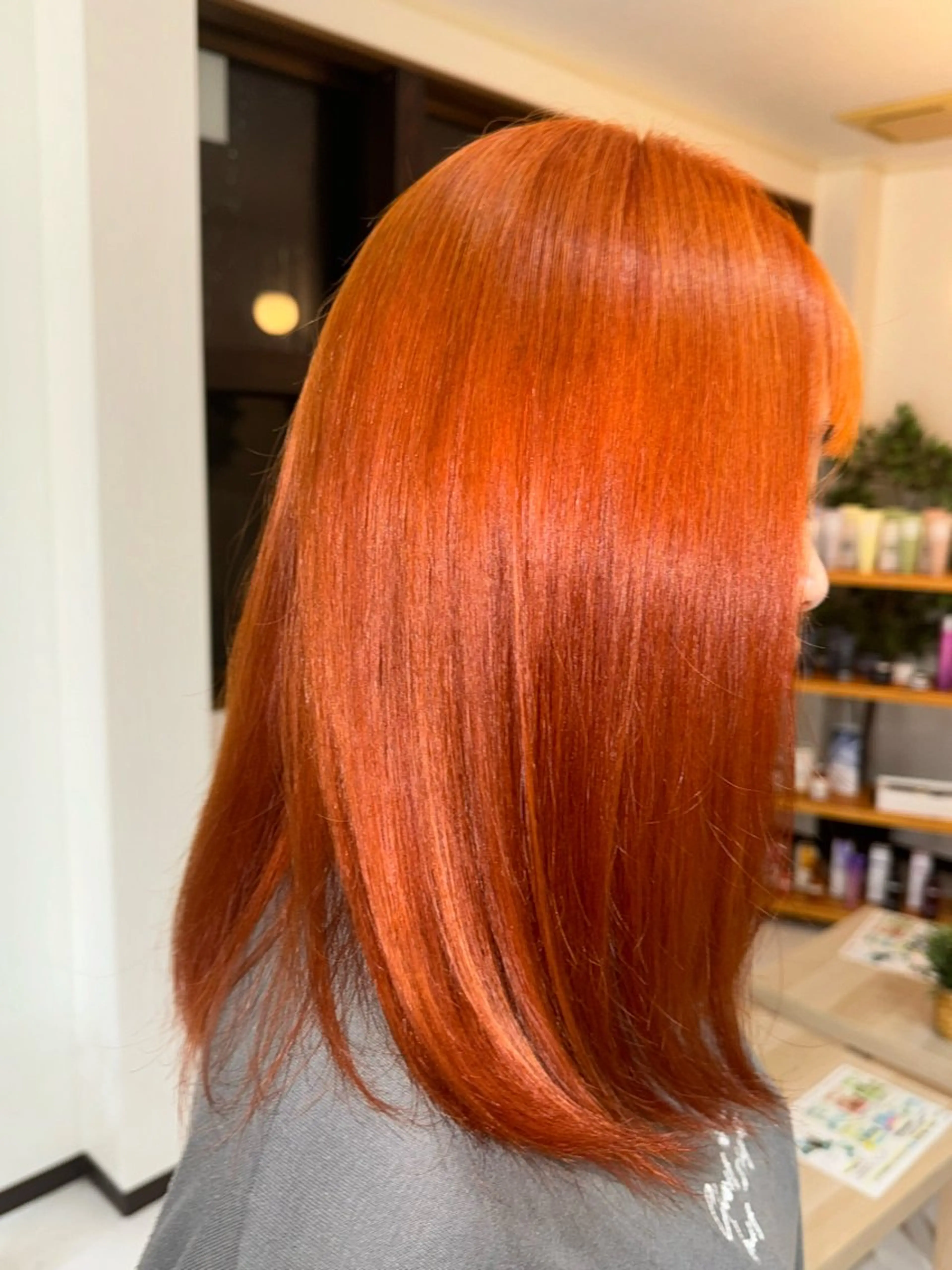 セミロング カラー 大内 カオリのヘアスタイル