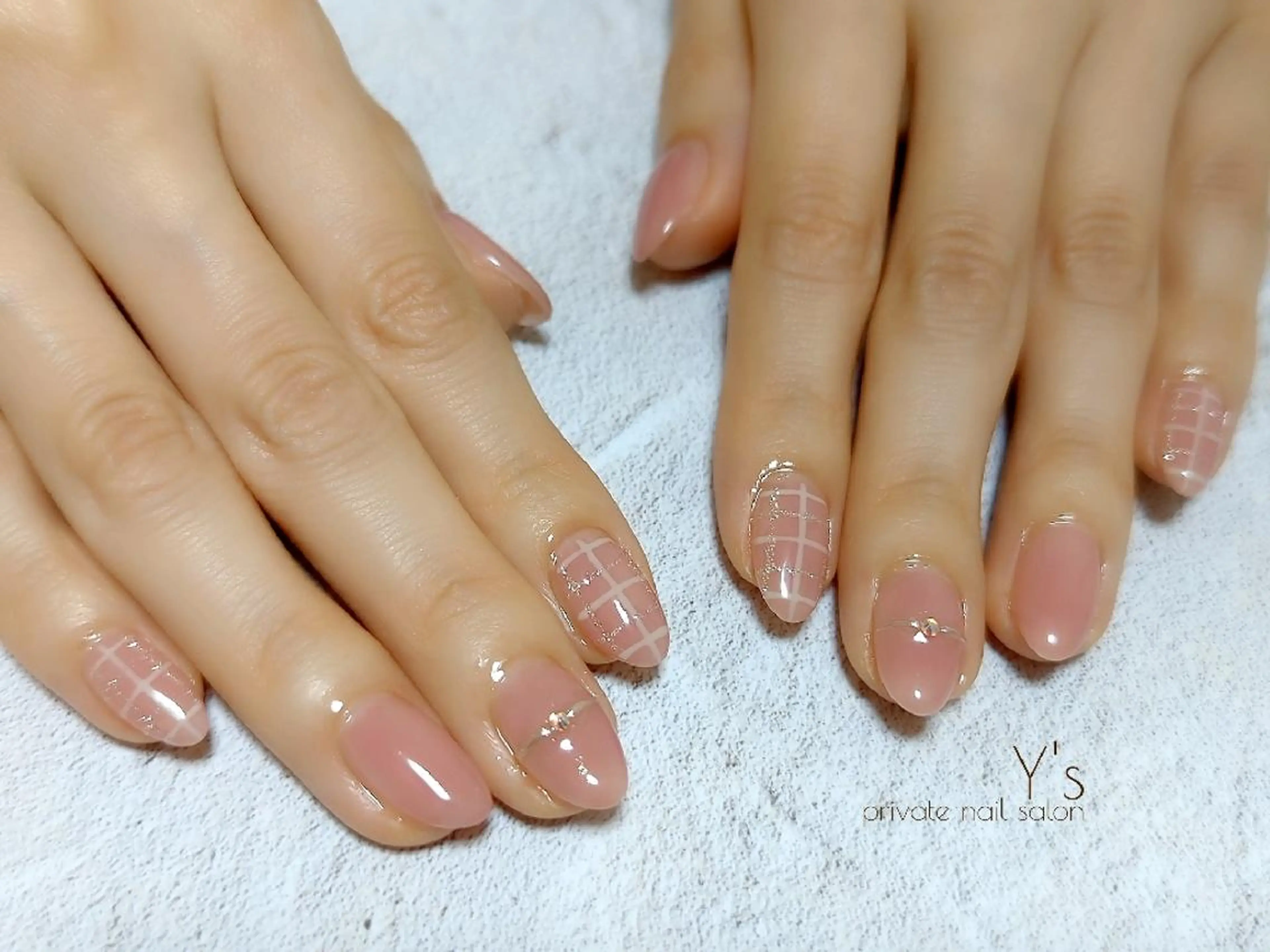 ネイル ハンドネイル YUMI NAGAI  のネイルデザイン