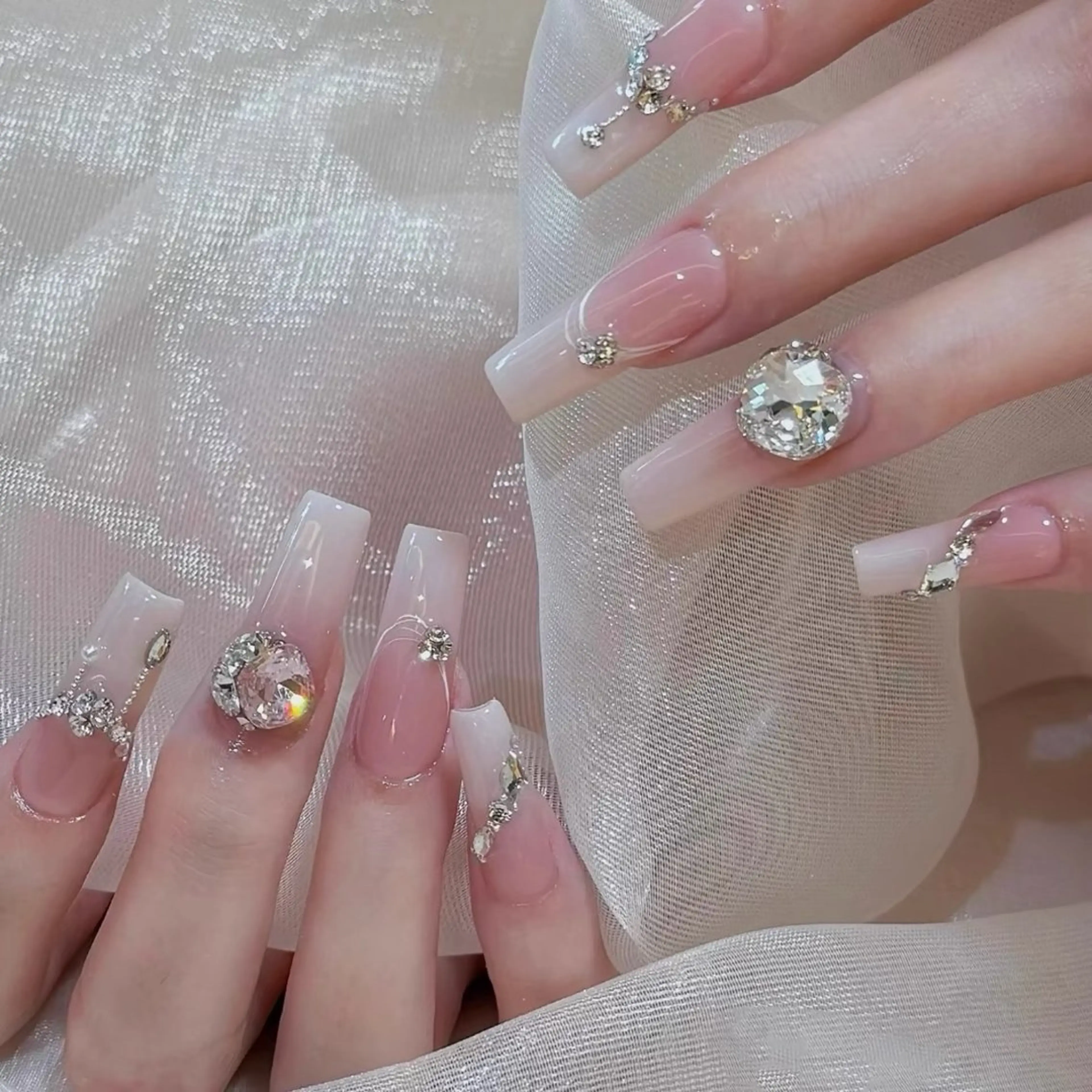 ネイル 菲菲ネイルサロン所属・FJ ネイルサロンのネイルデザイン