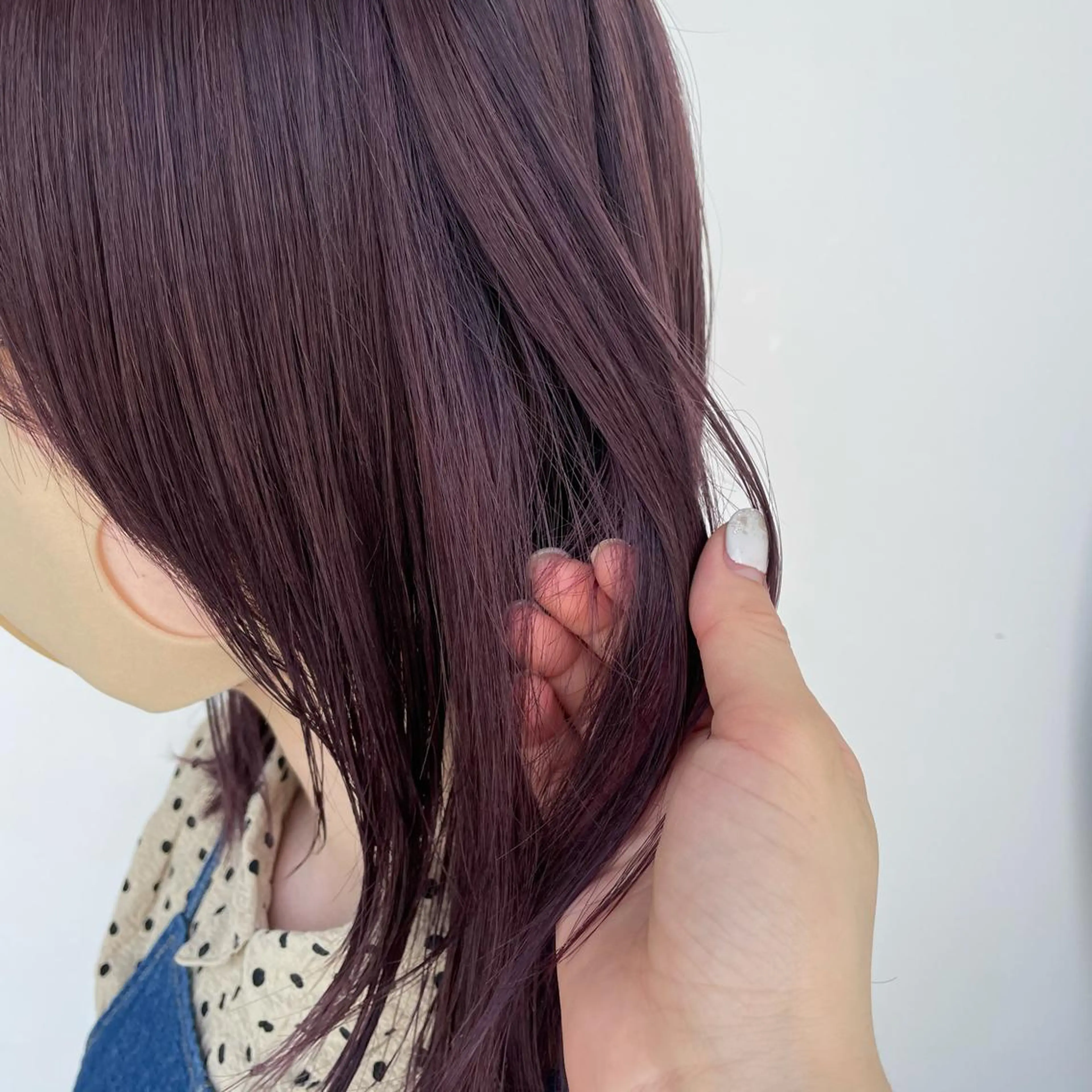 セミロング カラー パープルカラー 為近日向子🐥暖色 💘顔周りカット🌈のヘアスタイル