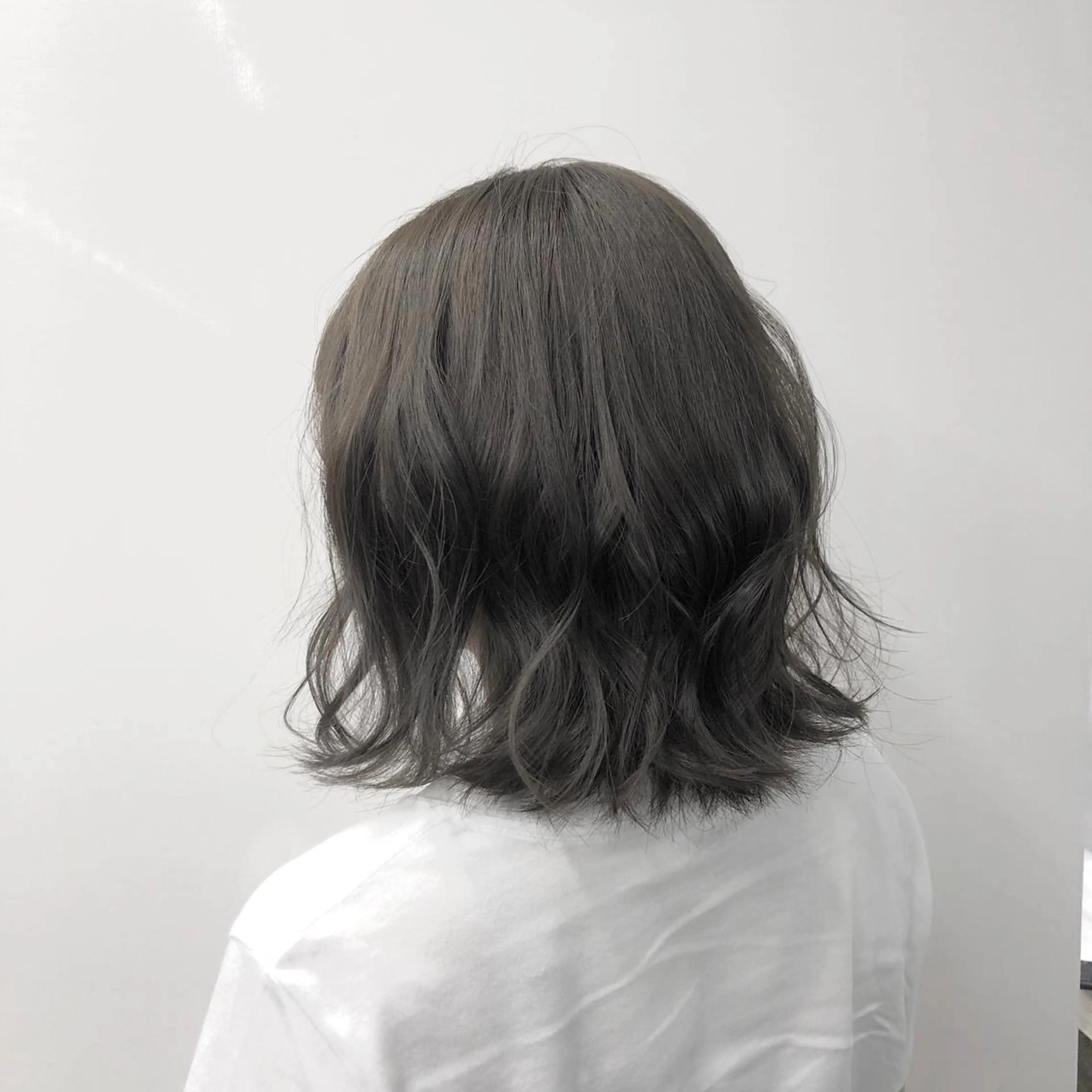 ミディアム 韓国レイヤーカット要 暗透カラー📓吉祥寺のヘアスタイル