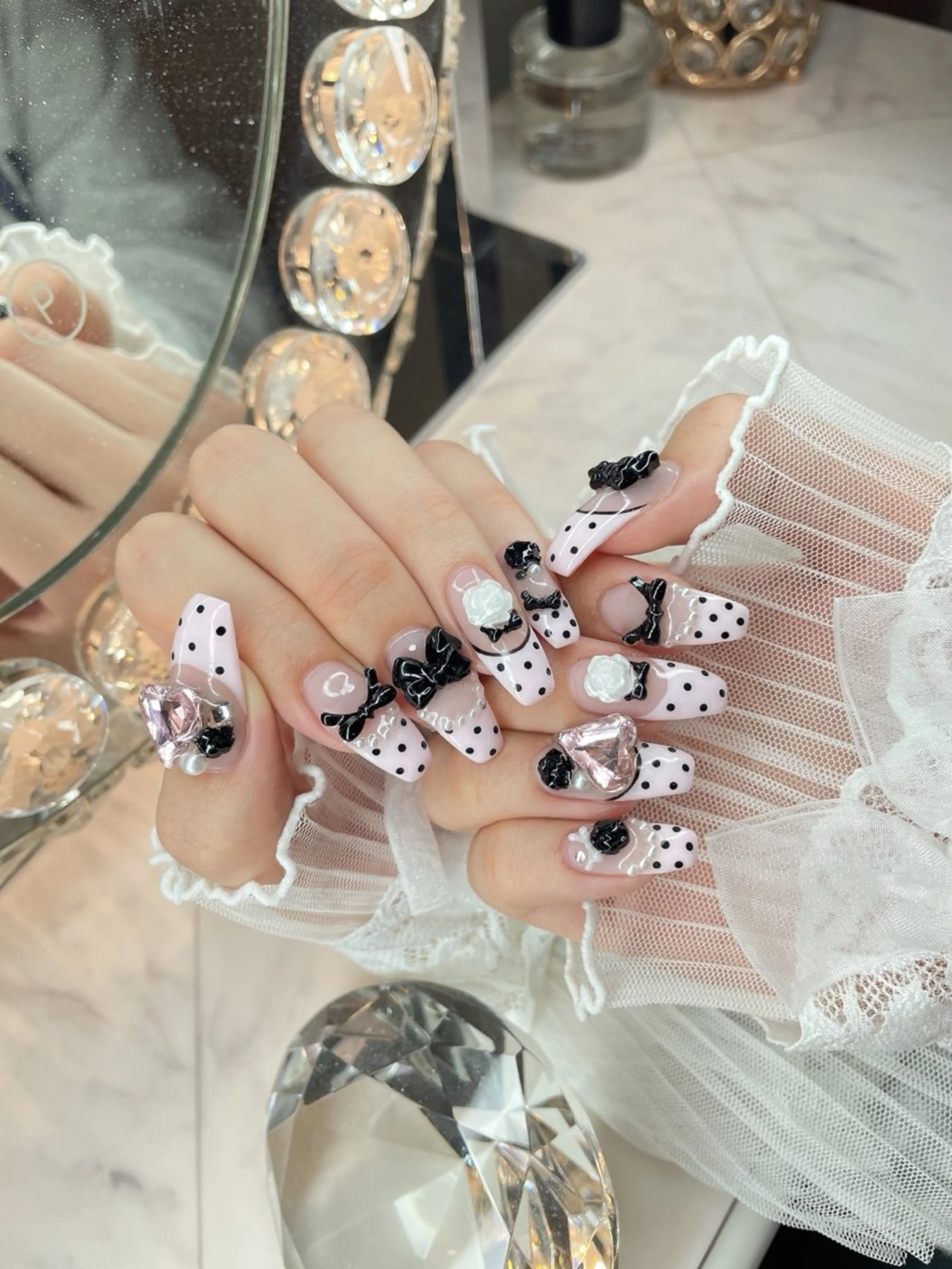 ネイル 23時まで❤︎韓国、 ワンホンネイルのネイルデザイン