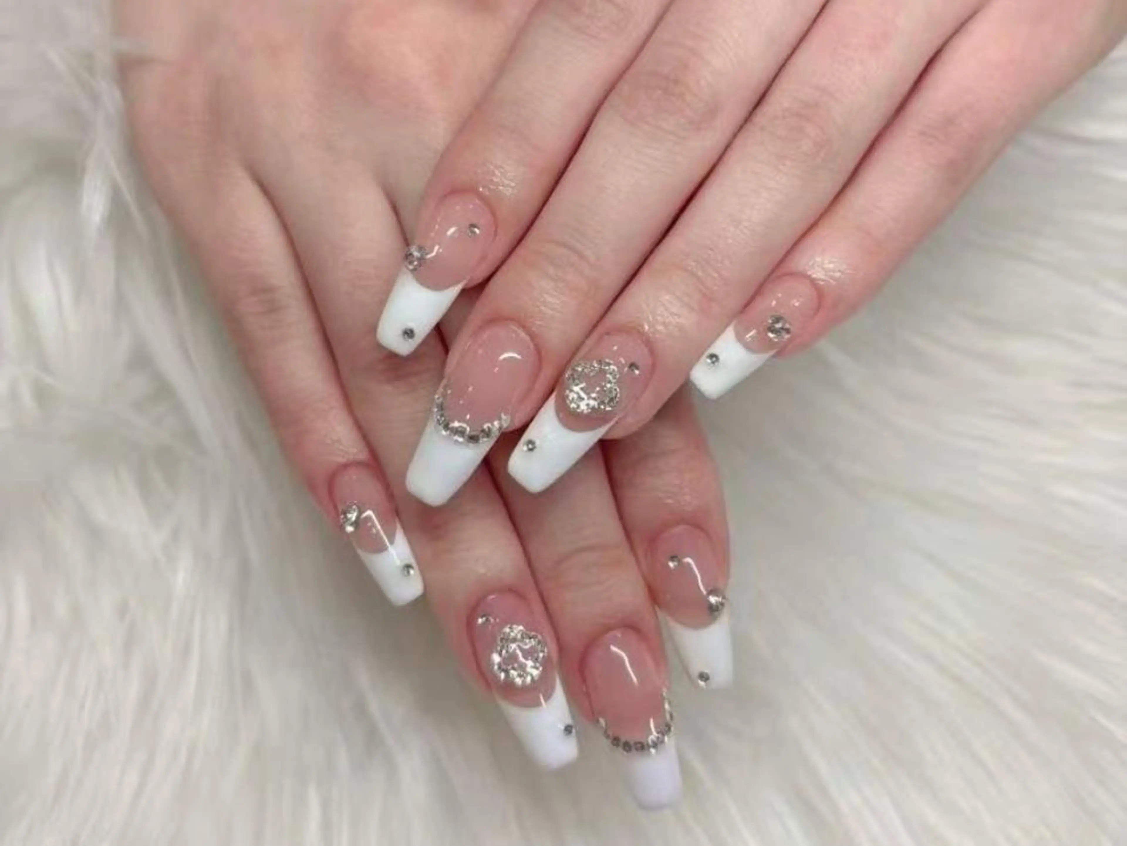 ネイル ハンドネイル ハンドケア Hana Bloom Nail💜Akiのネイルデザイン