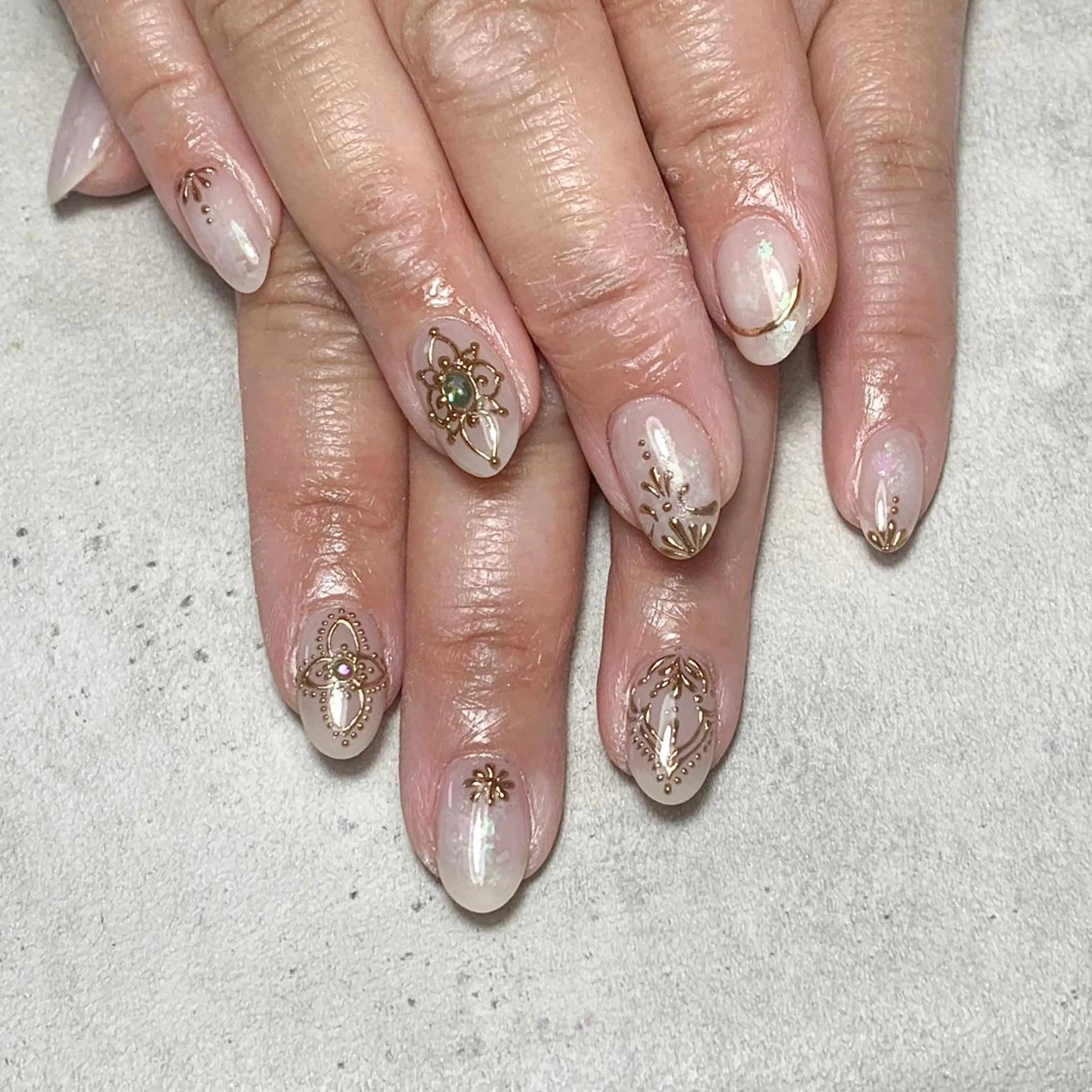 ネイル ハンドネイル FIORITURA aiのネイルデザイン