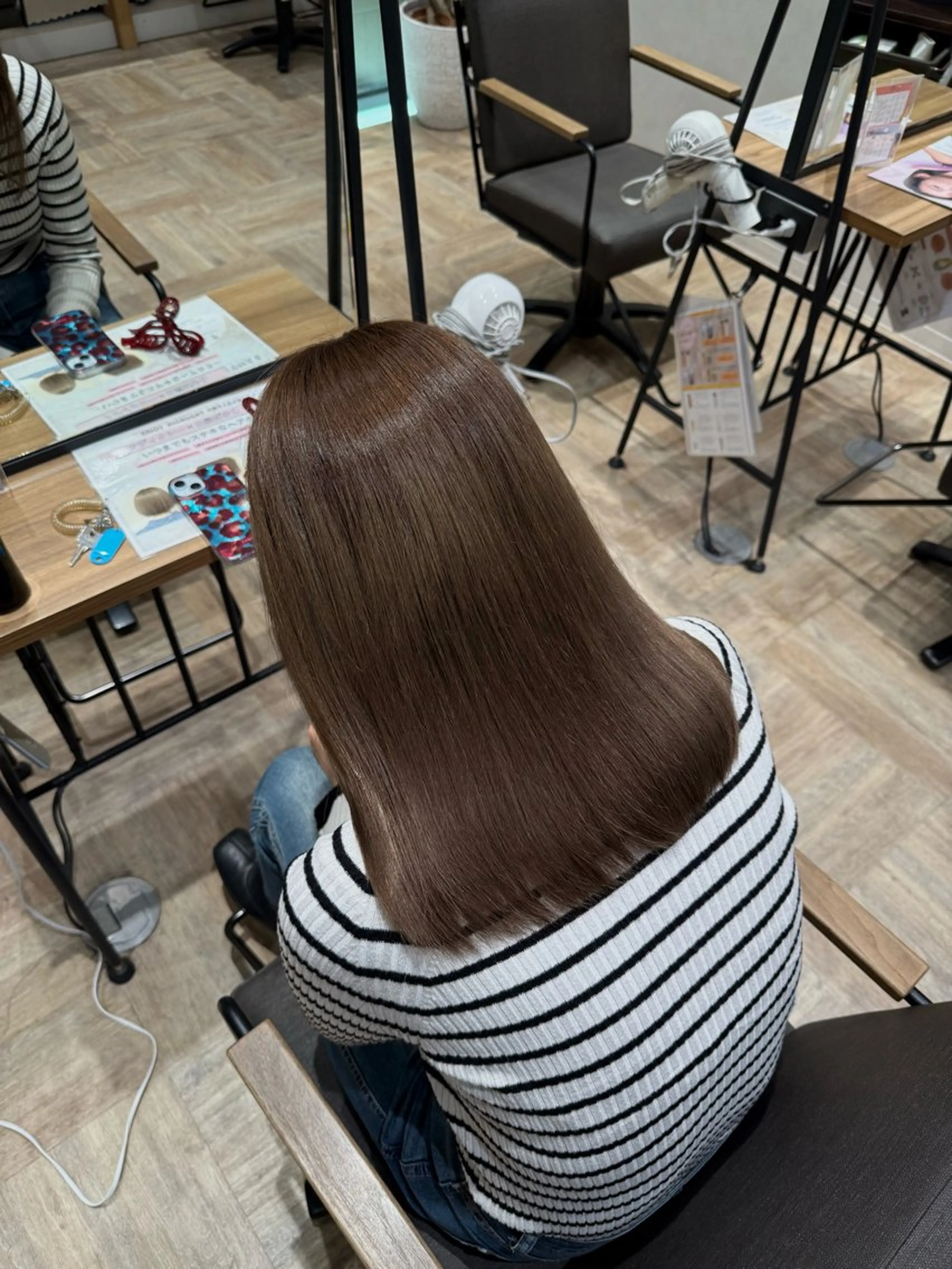 セミロング 池崎 歩倖のヘアスタイル