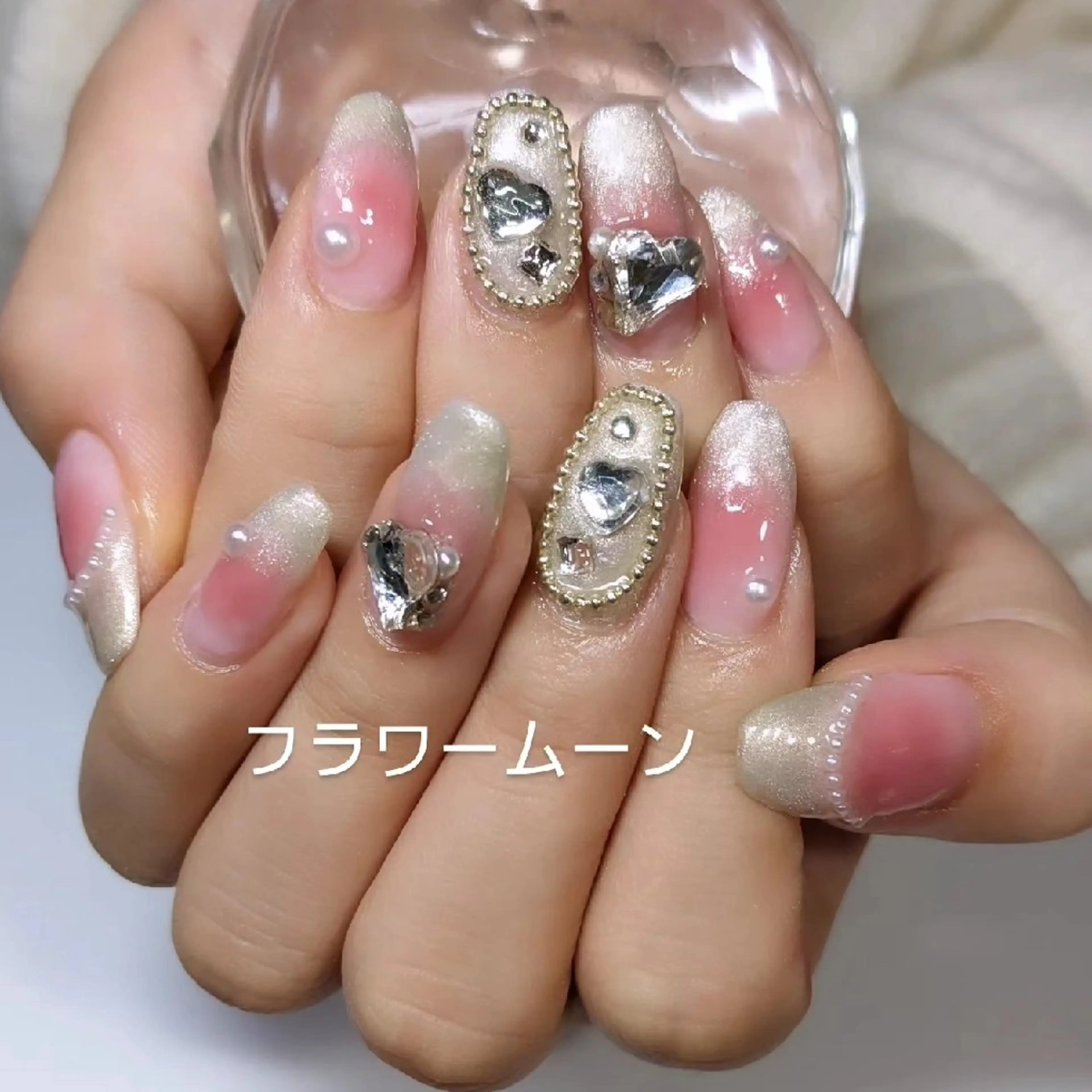 ネイル チークネイル フレンチネイル グラデーション マグネットネイル フラワー ムーンのネイルデザイン