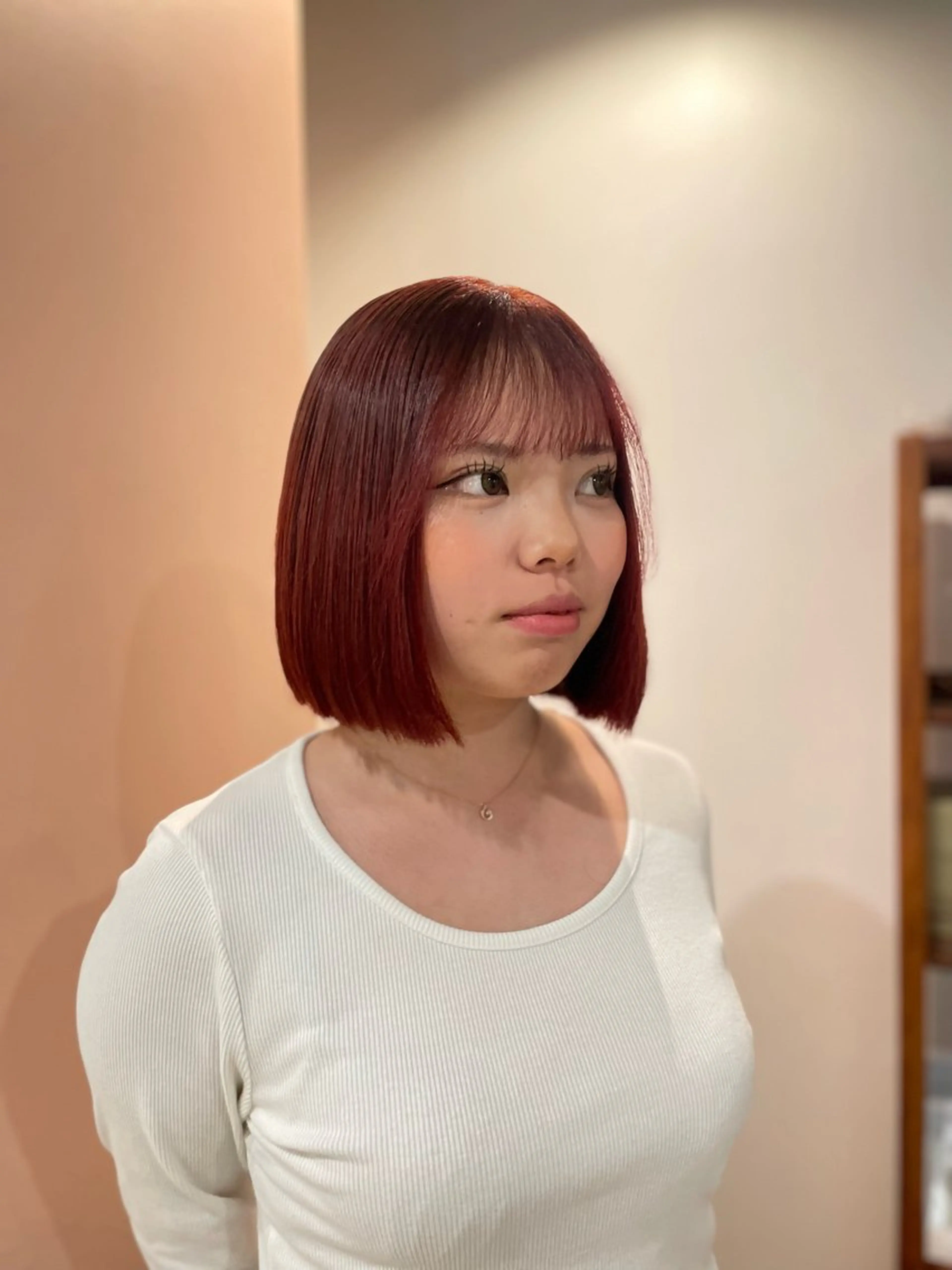 ショート カラー ブリーチ ダブルカラー ブリーチなしカラー ヘアカラー ゆるふわガーリーst yle🩰yuukaのヘアスタイル