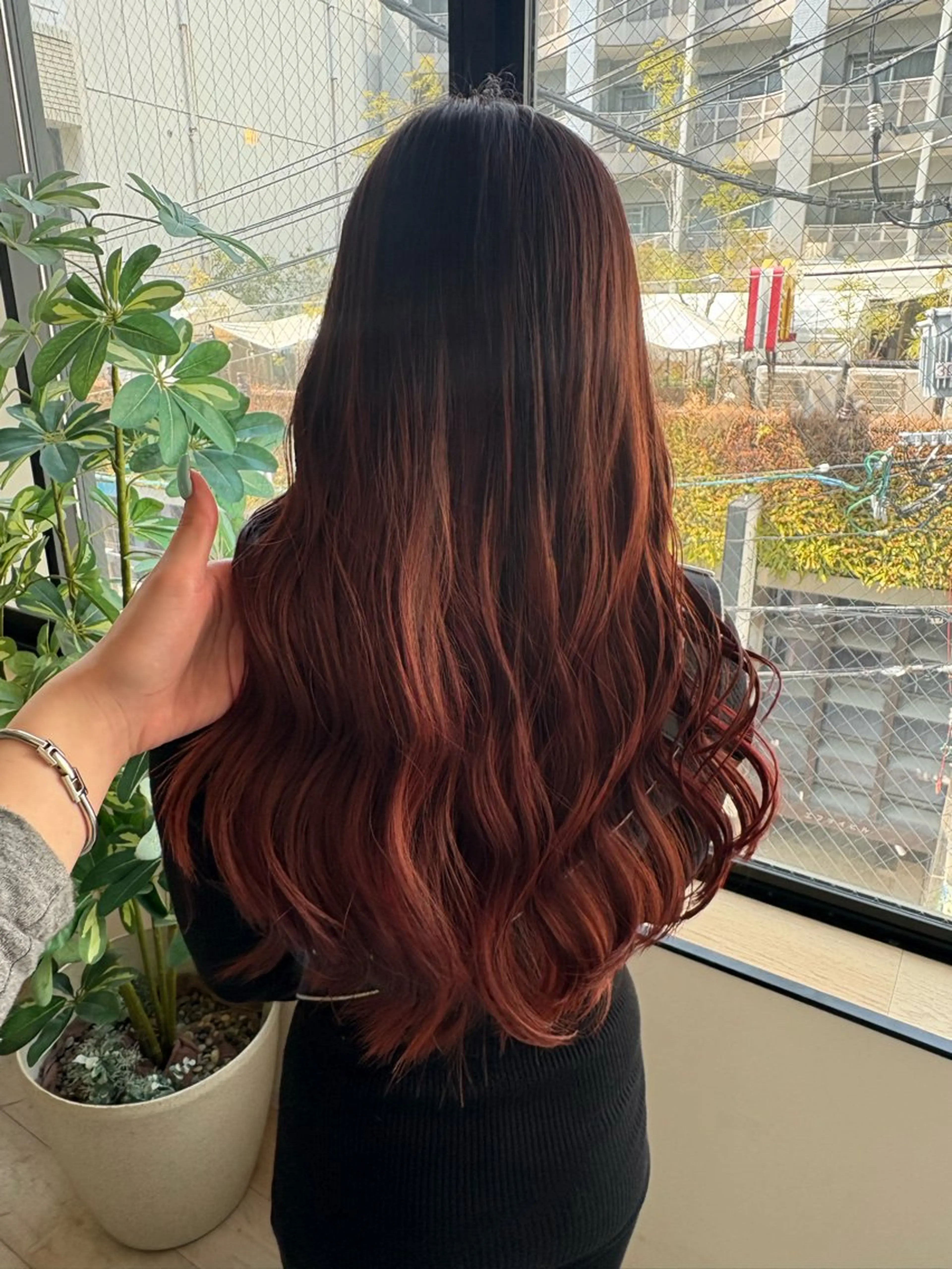 ロング カラー ヘアカラー トリートメント ひなの/透明感 カラー/レイヤーのヘアスタイル