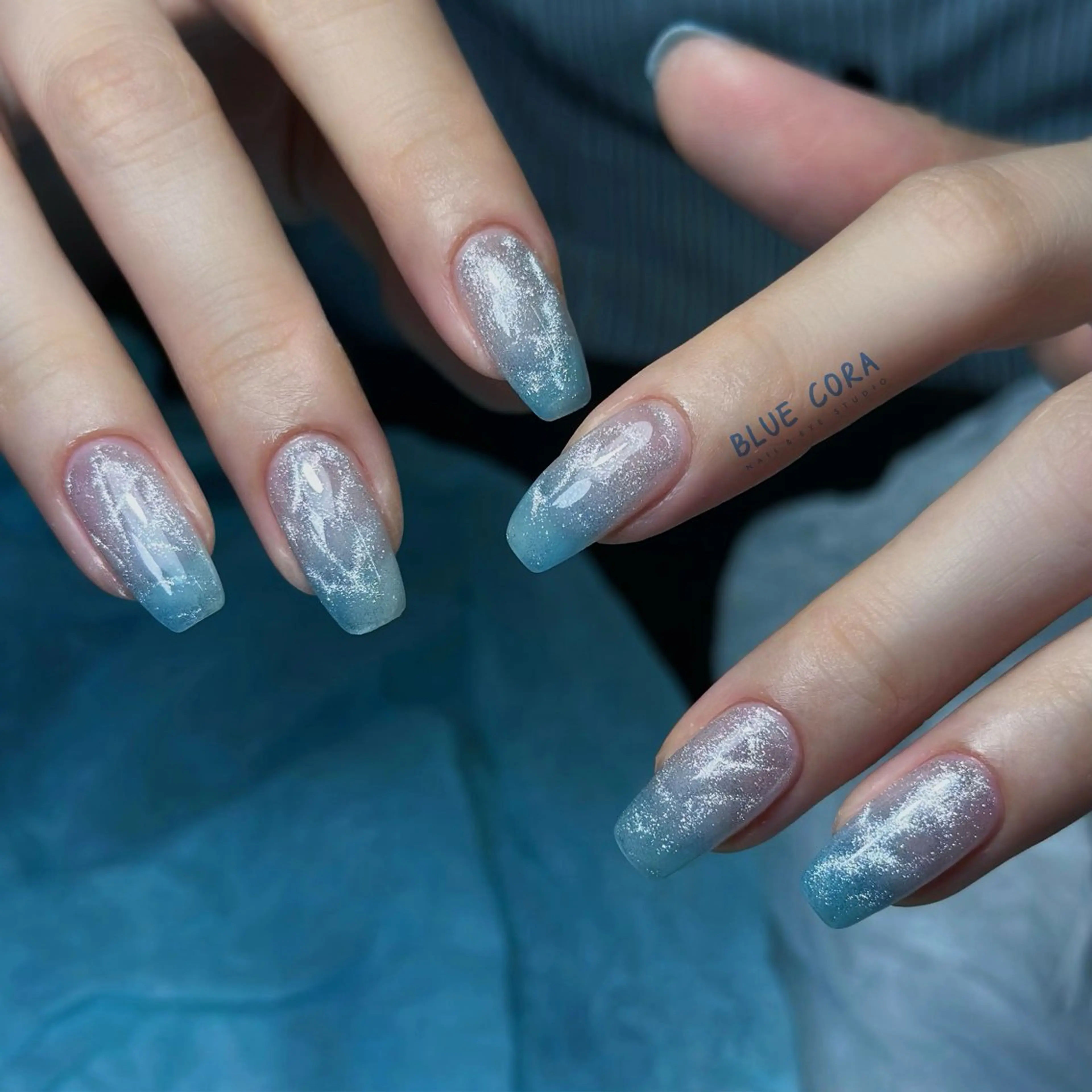 ネイル ハンドネイル ハンドケア BLUE CORA所属・BLUE CORAのネイルデザイン