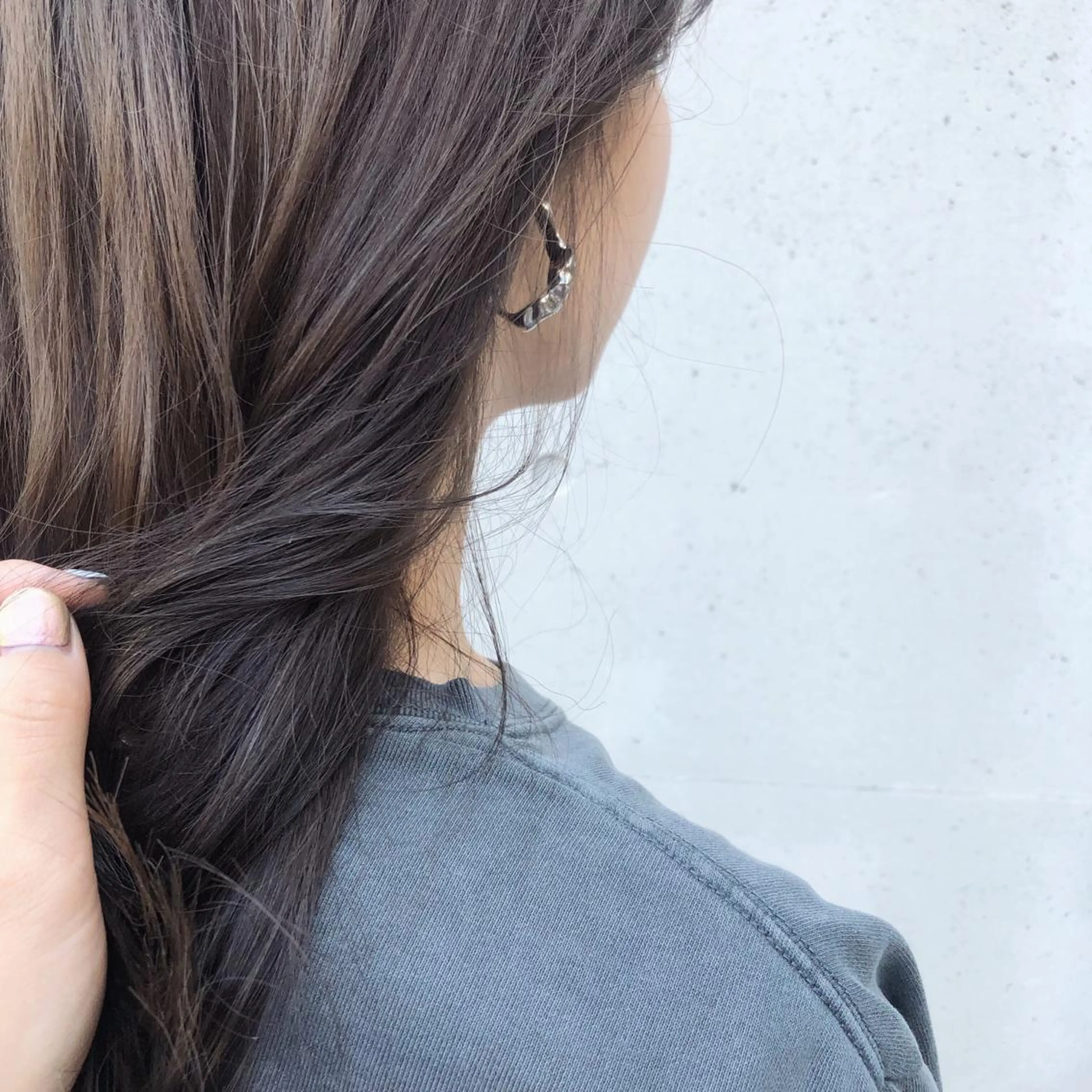 ロング カラー ヘアアレンジ ベージュカラー 透明感カラー オリーブベージュ カット ヘアカラー トリートメント 酸性縮毛矯正🧴韓国 レイヤー/髪質改善のヘアスタイル