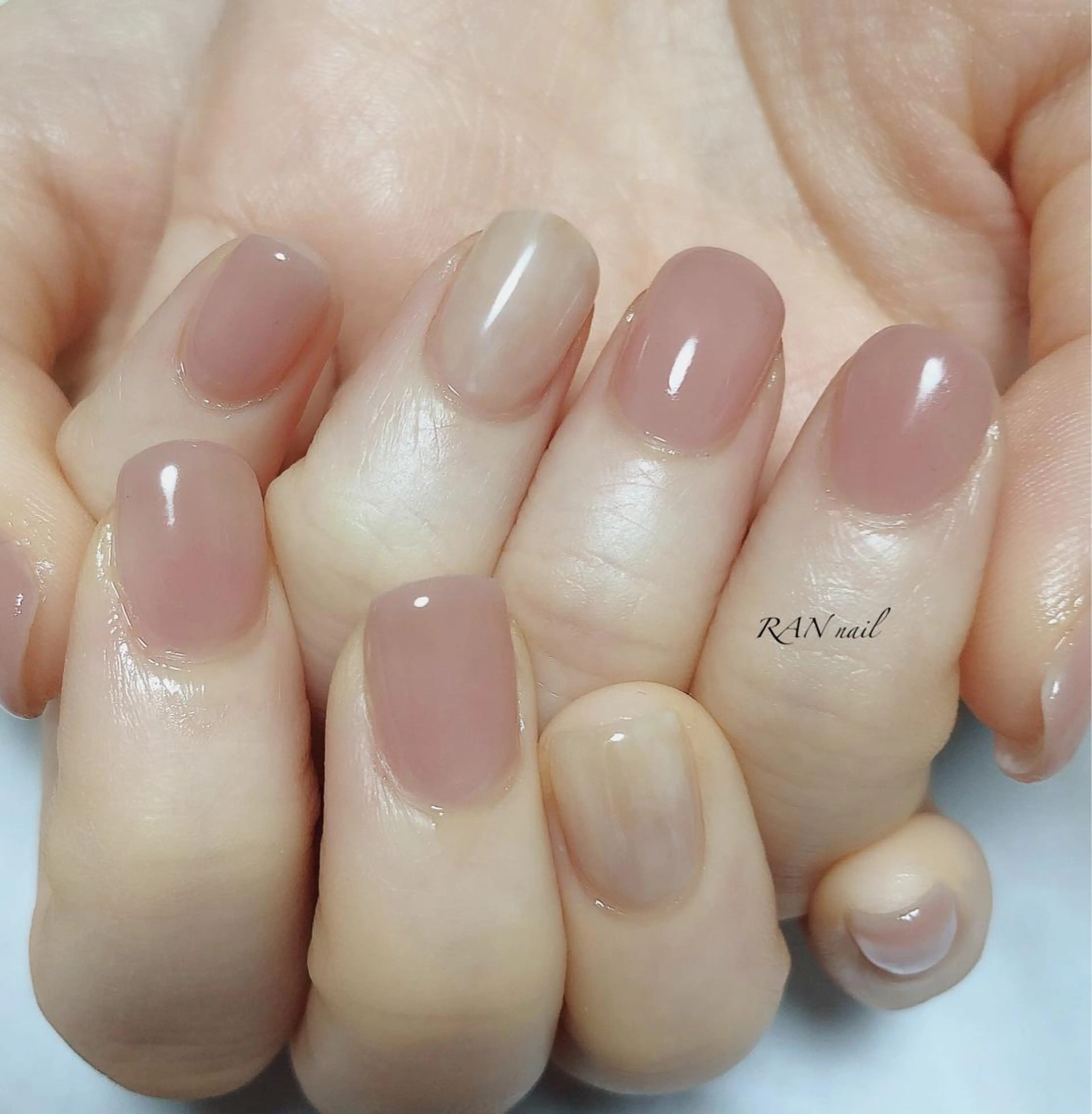 ネイル 卒業式 ニュアンスネイル オフィスネイル ショートネイル シンプルネイル ハンドネイル フットネイル RAN nail 〜ランネイル〜所属・RAN nailのネイルデザイン