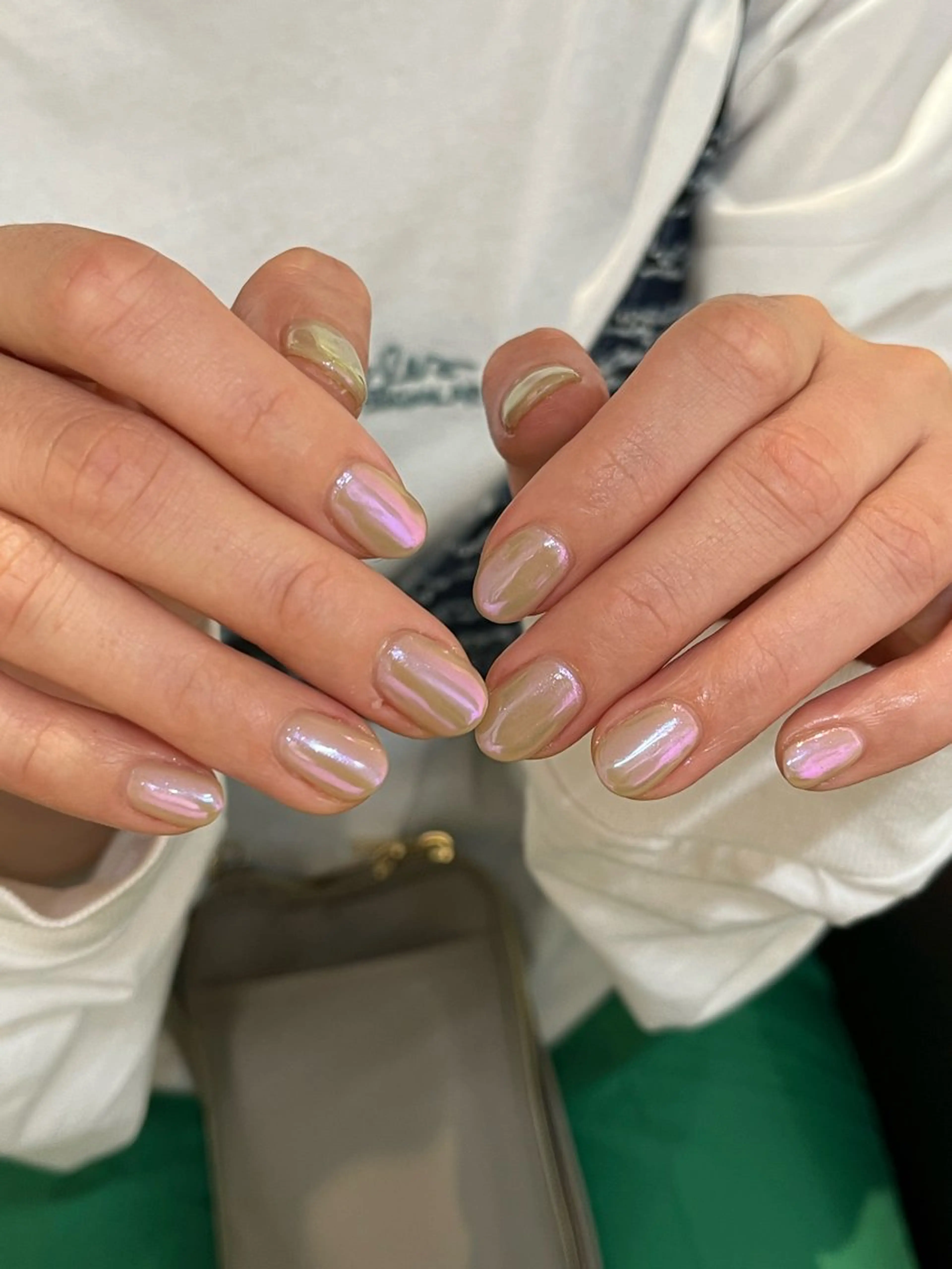 ネイル ミラーネイル パープル ハンドネイル hiyori🫧 mieuxのネイルデザイン