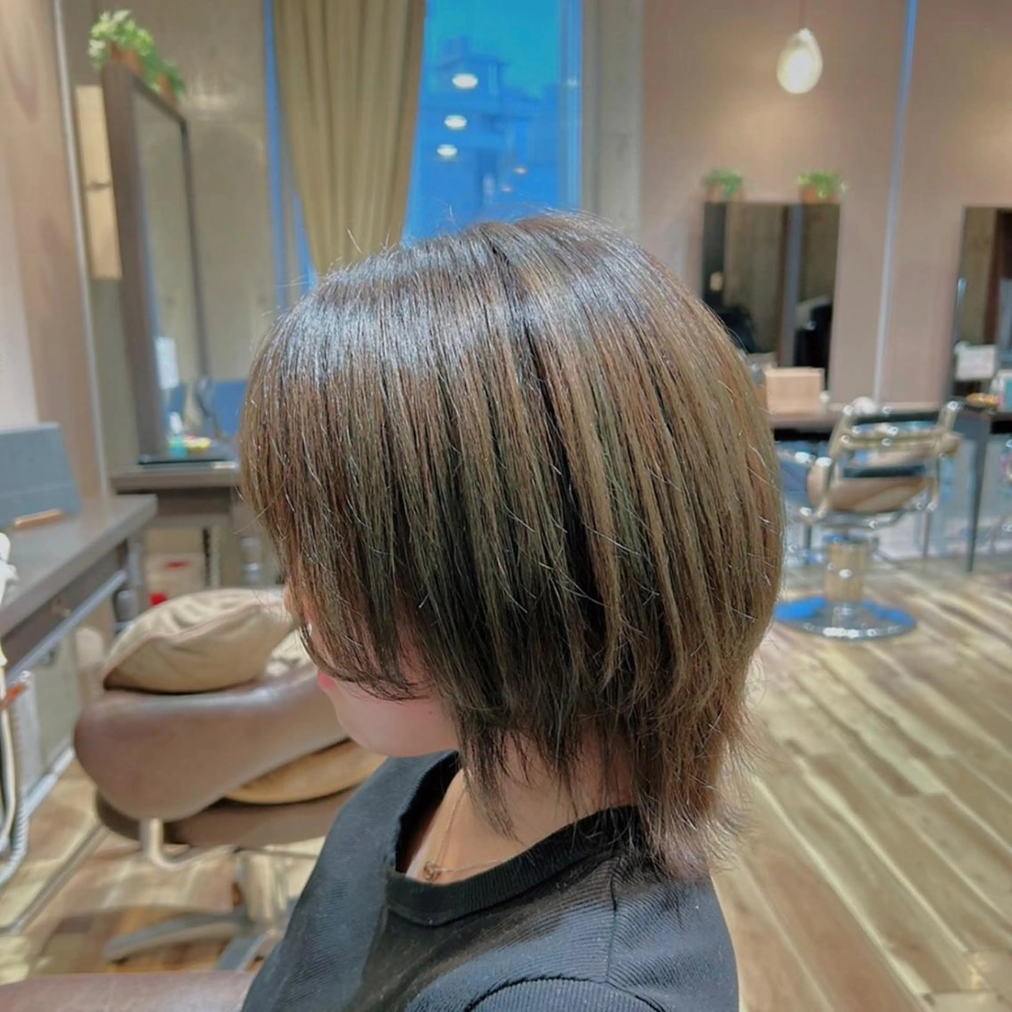 カラー Salon de La.所属・ほんだ りおんのヘアスタイル