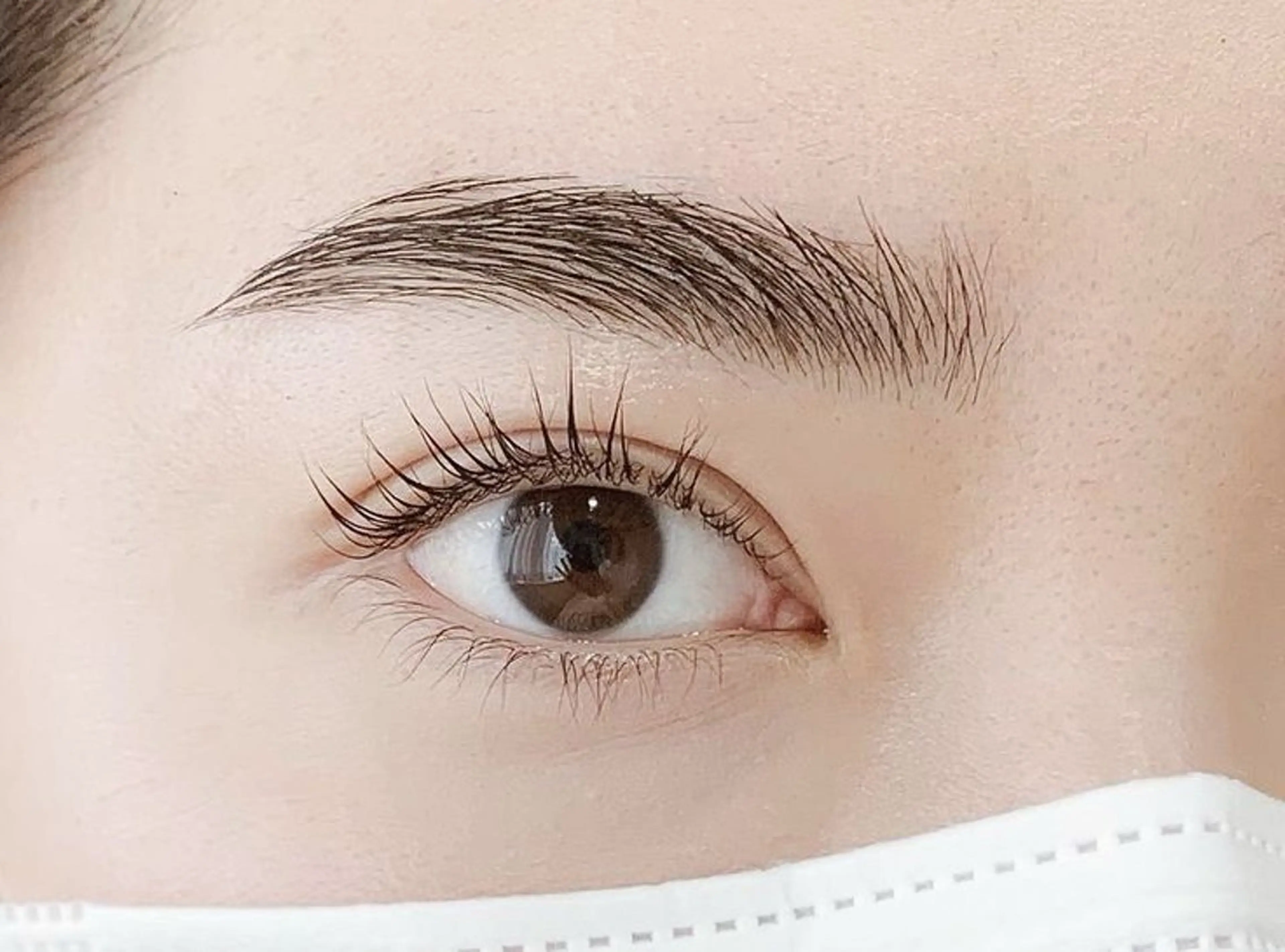 アイブロウ 市川 麻美のマツエク・マツパデザイン