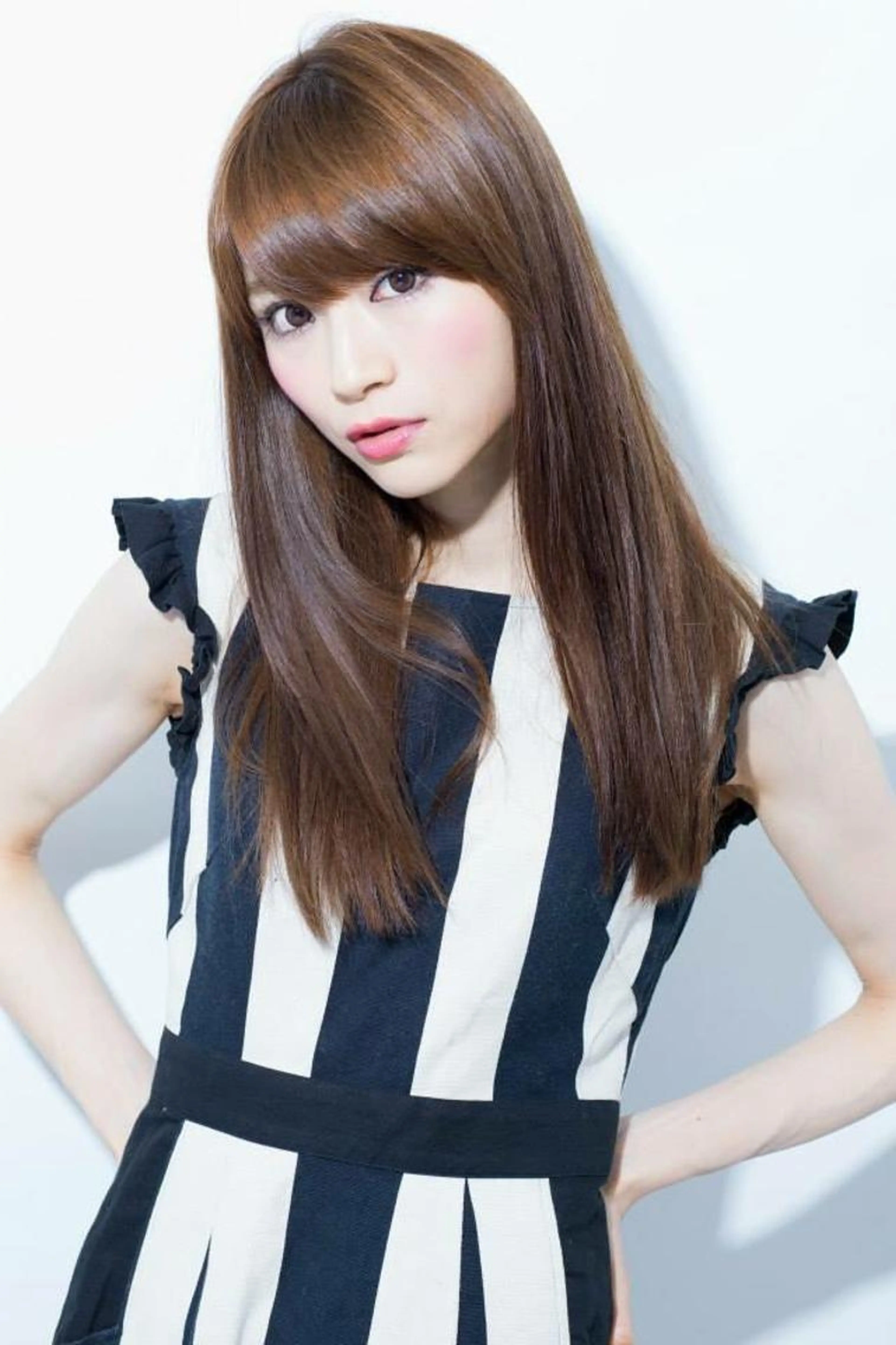 カット＋ケアブリーチ(ブリーチ＋カラー)＋Aujua5ステップトリートメントの写真